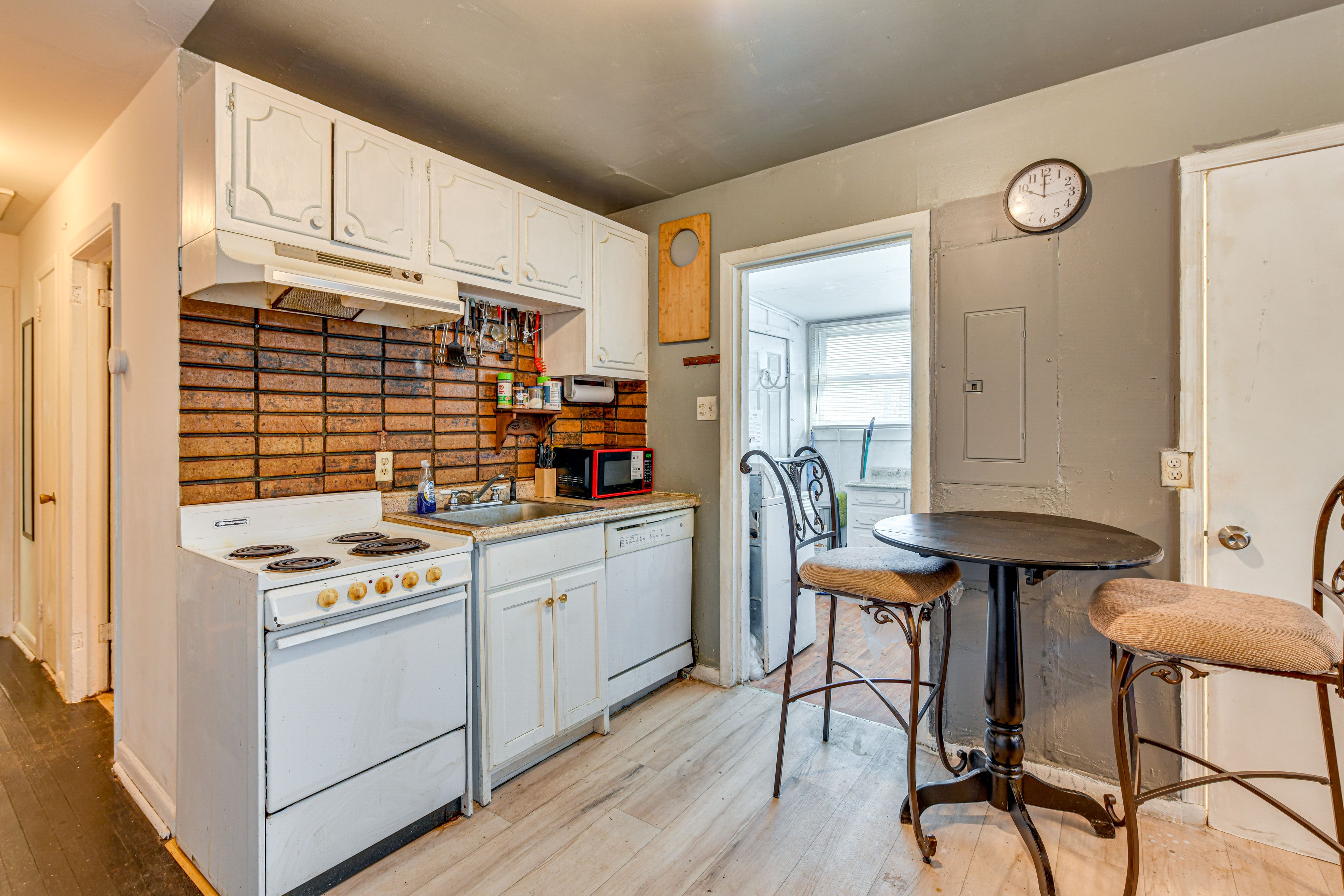 Kitchen | Spices | Trash Bags & Paper Towels