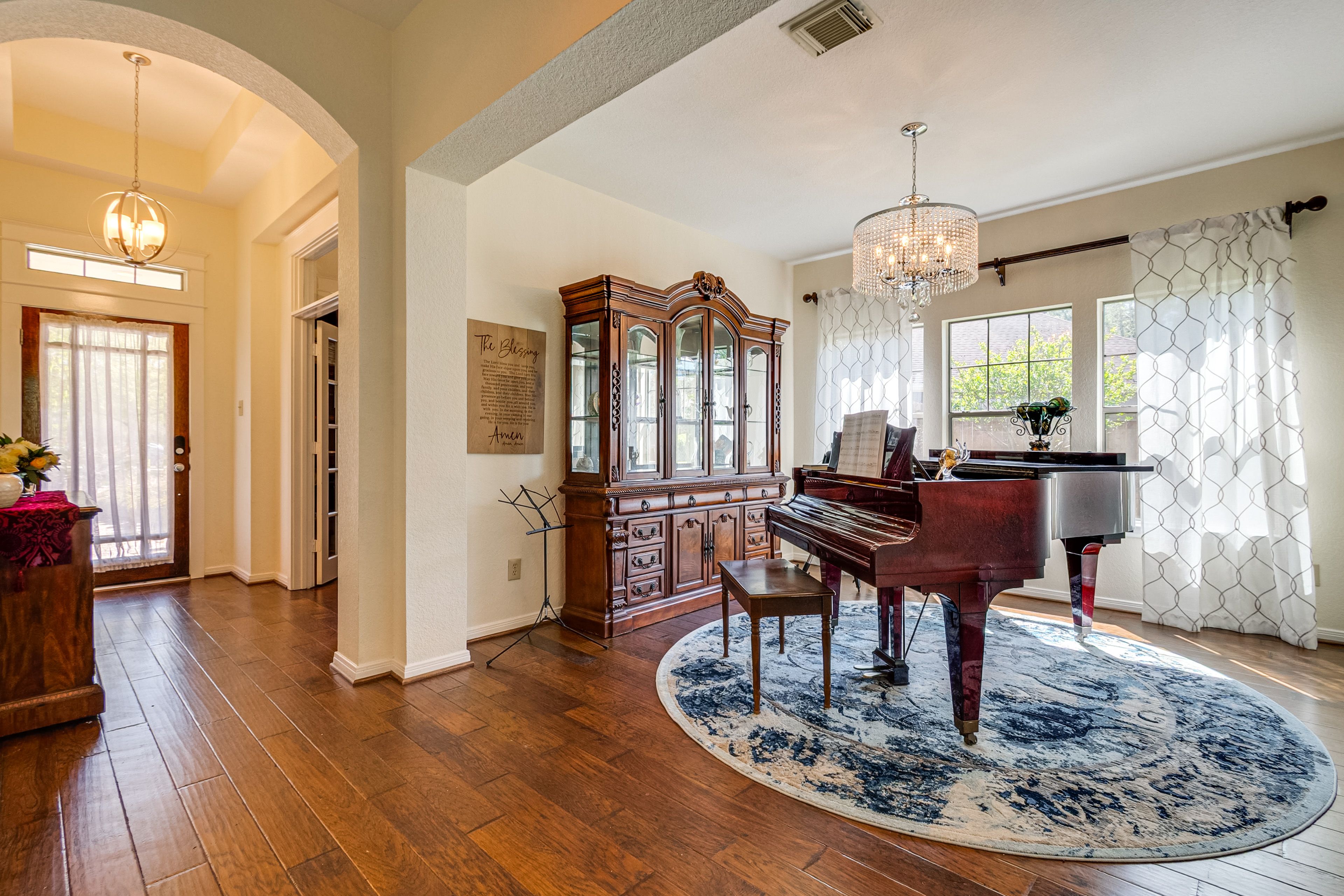 Entryway | Grand Piano | 1st Floor