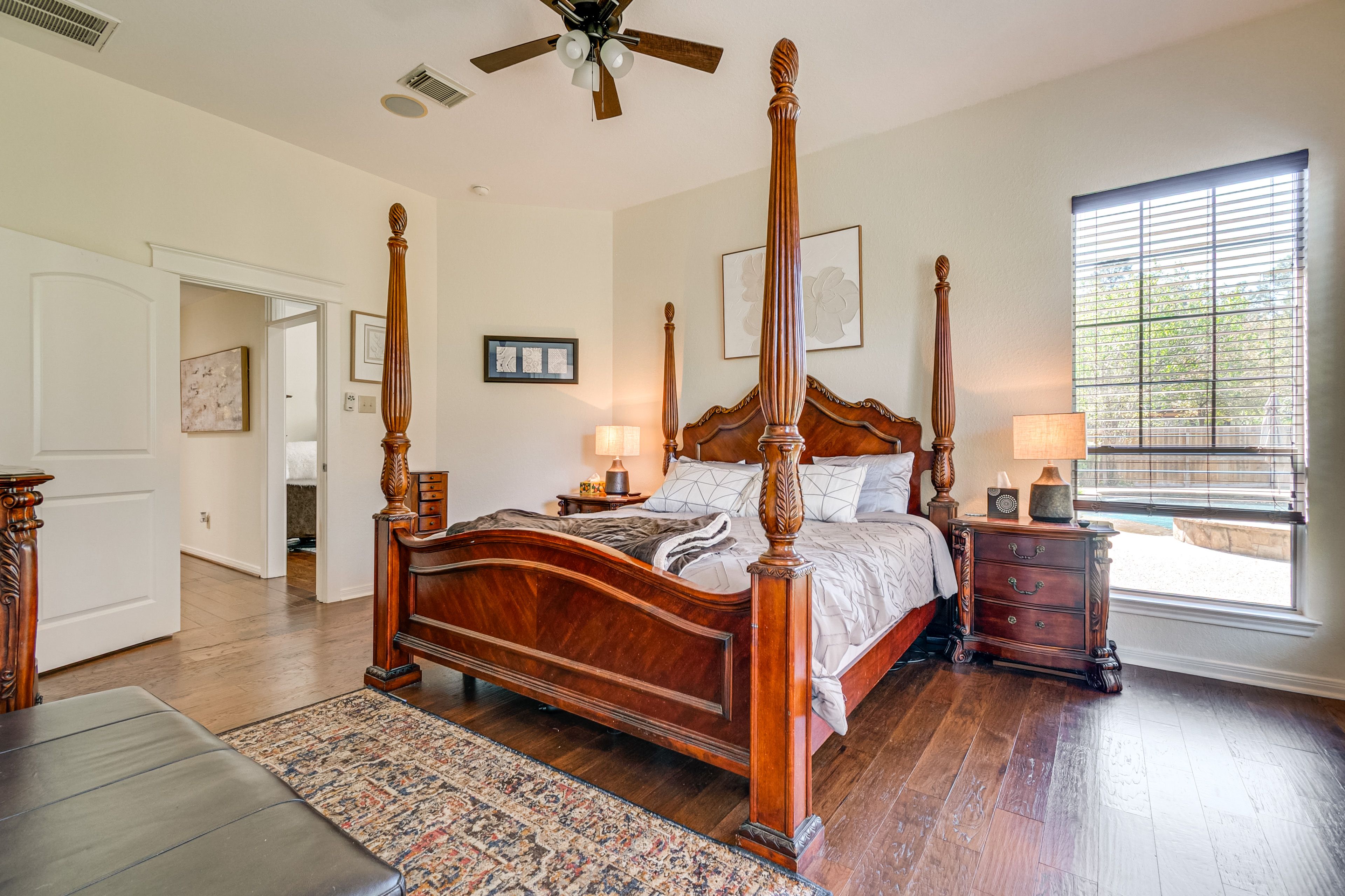 Bedroom 1 | King Bed | Smart TV | En-Suite Bathroom | 1st Floor