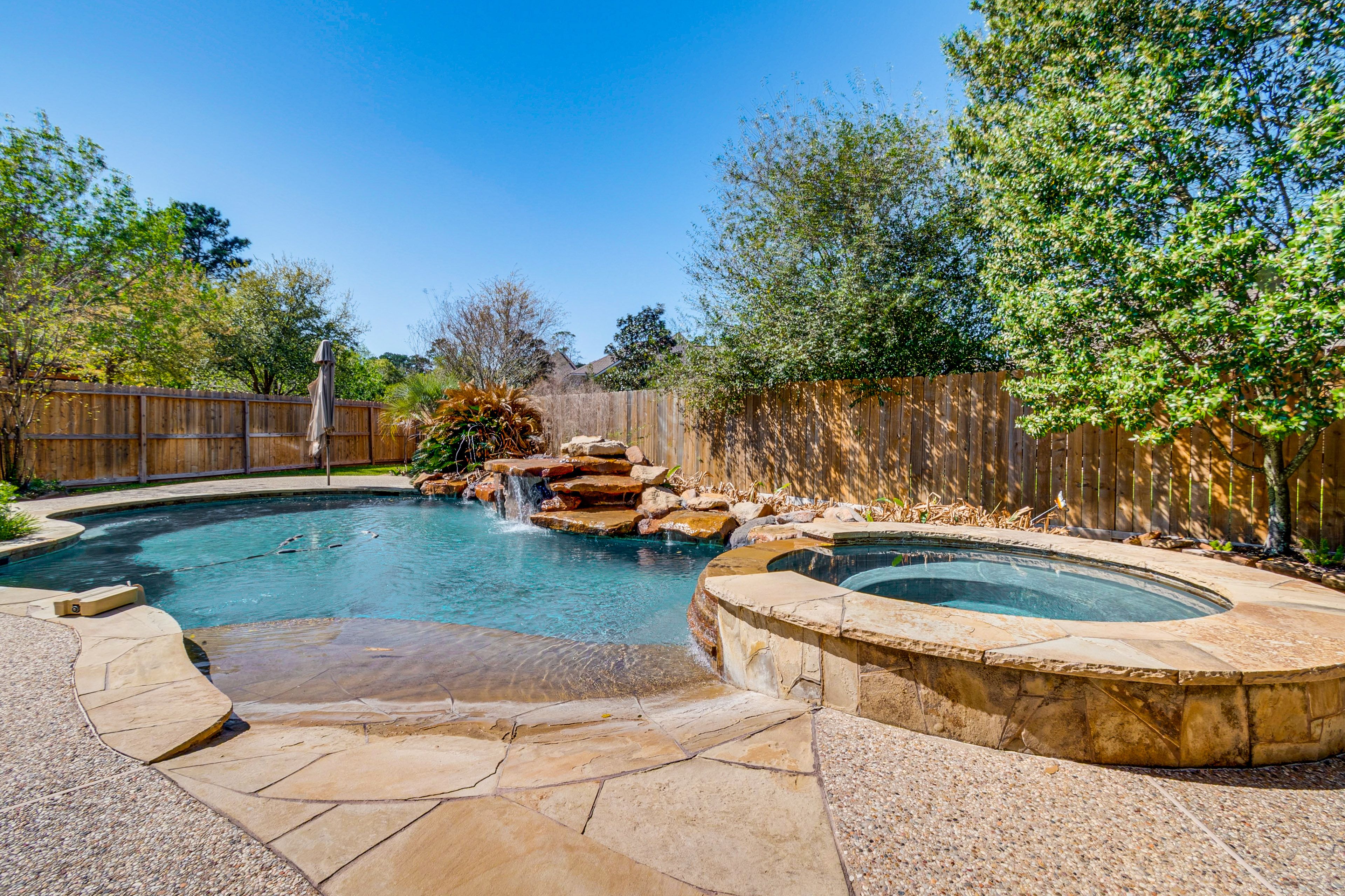 The Woodlands Vacation Rental | 4BR | 4BA | 2,702 Sq Ft | Step-Free Entry