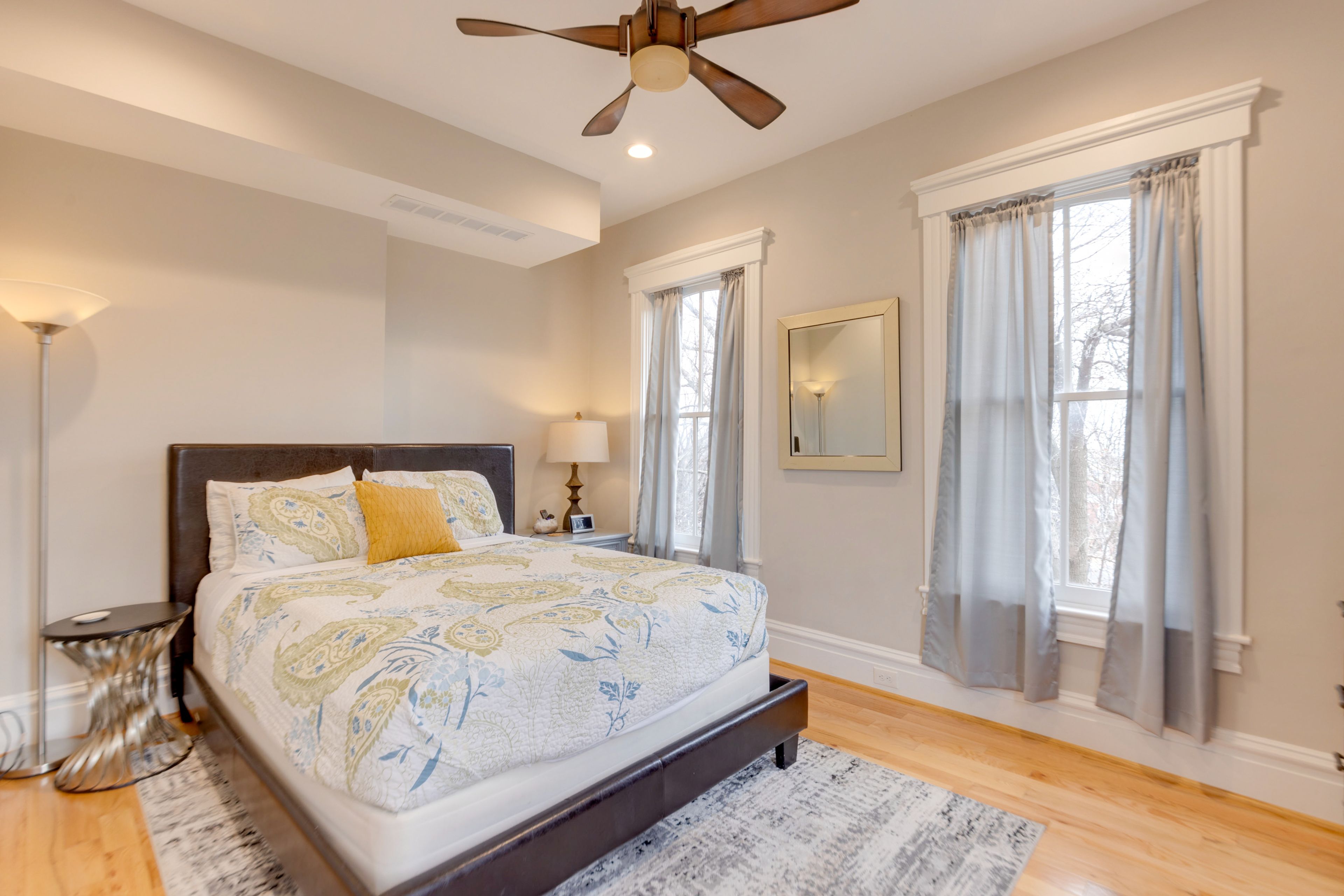 Bedroom | 1st Floor | Queen Bed | Linens Provided | Smart TV