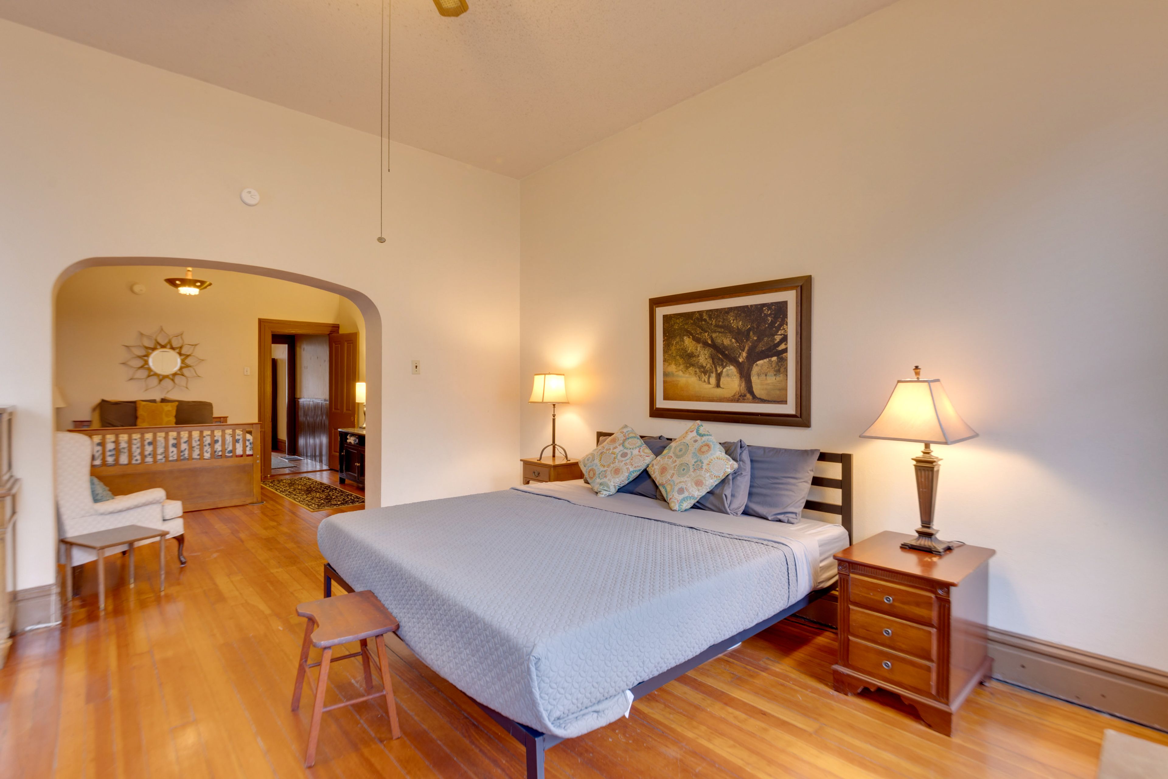 Bedroom | King Bed | Queen Bed | Linens Provided