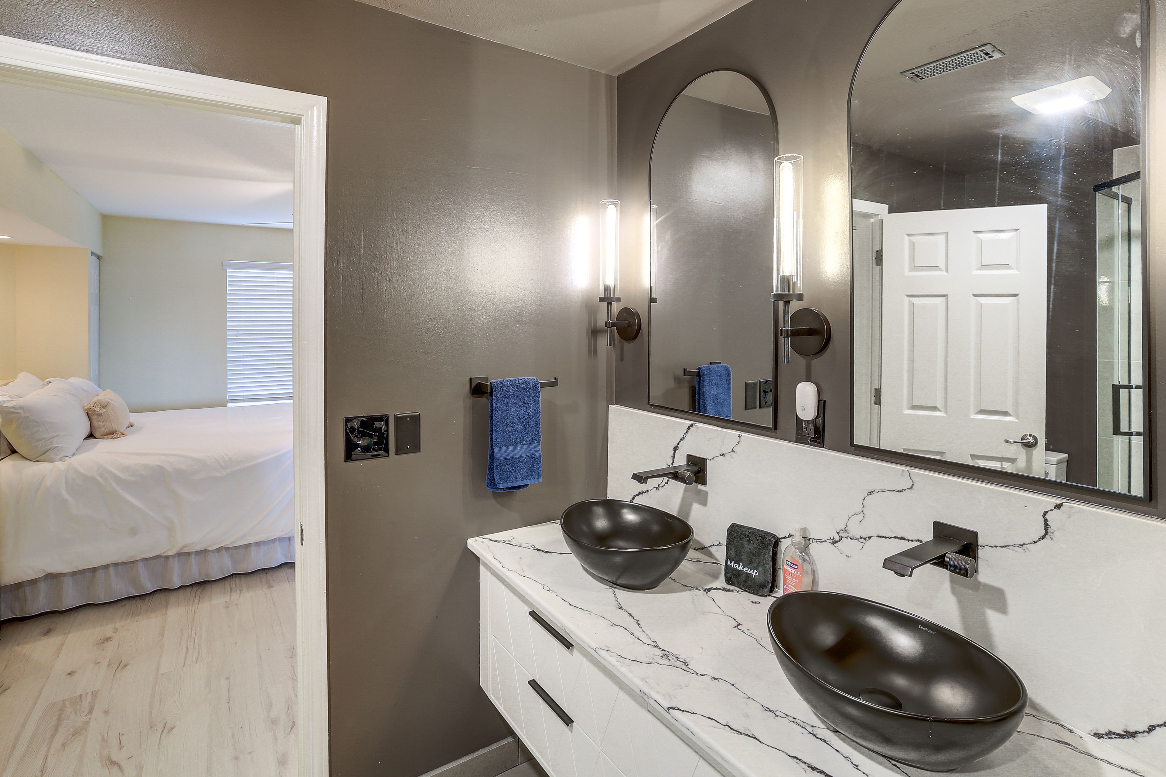 En-Suite Bathroom