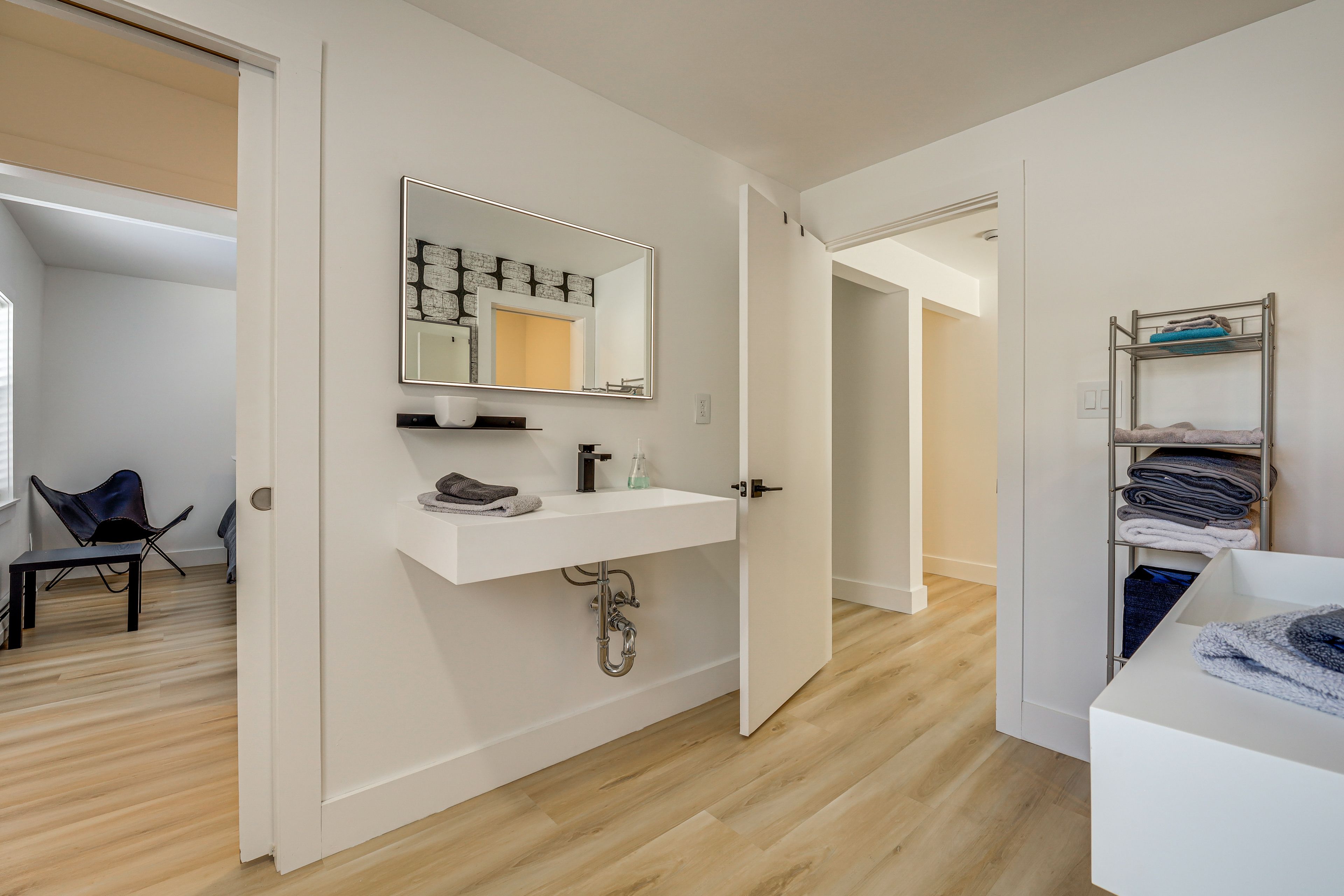Full Bathroom | 2nd Floor