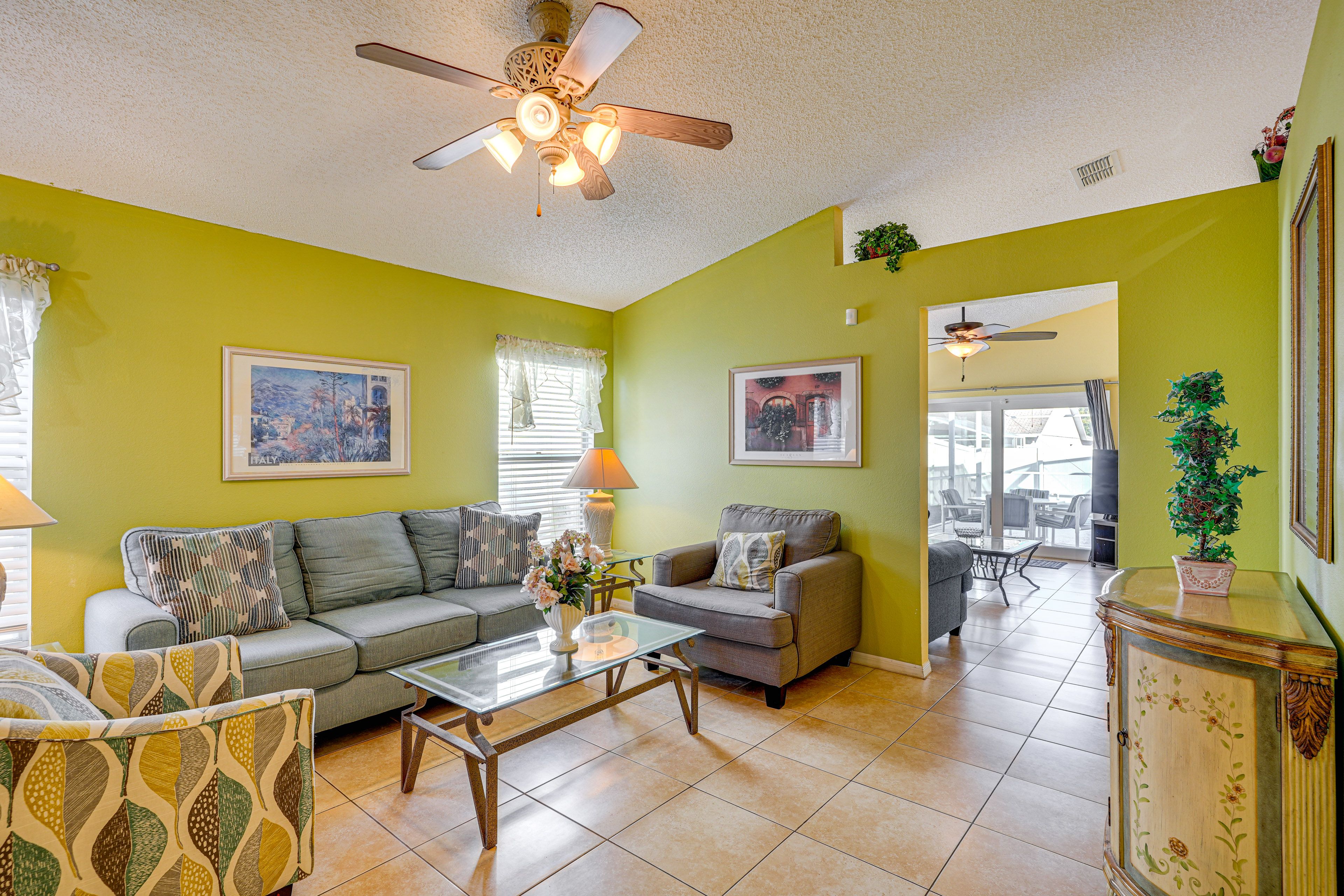 Front Living Area | Sleeper Sofa