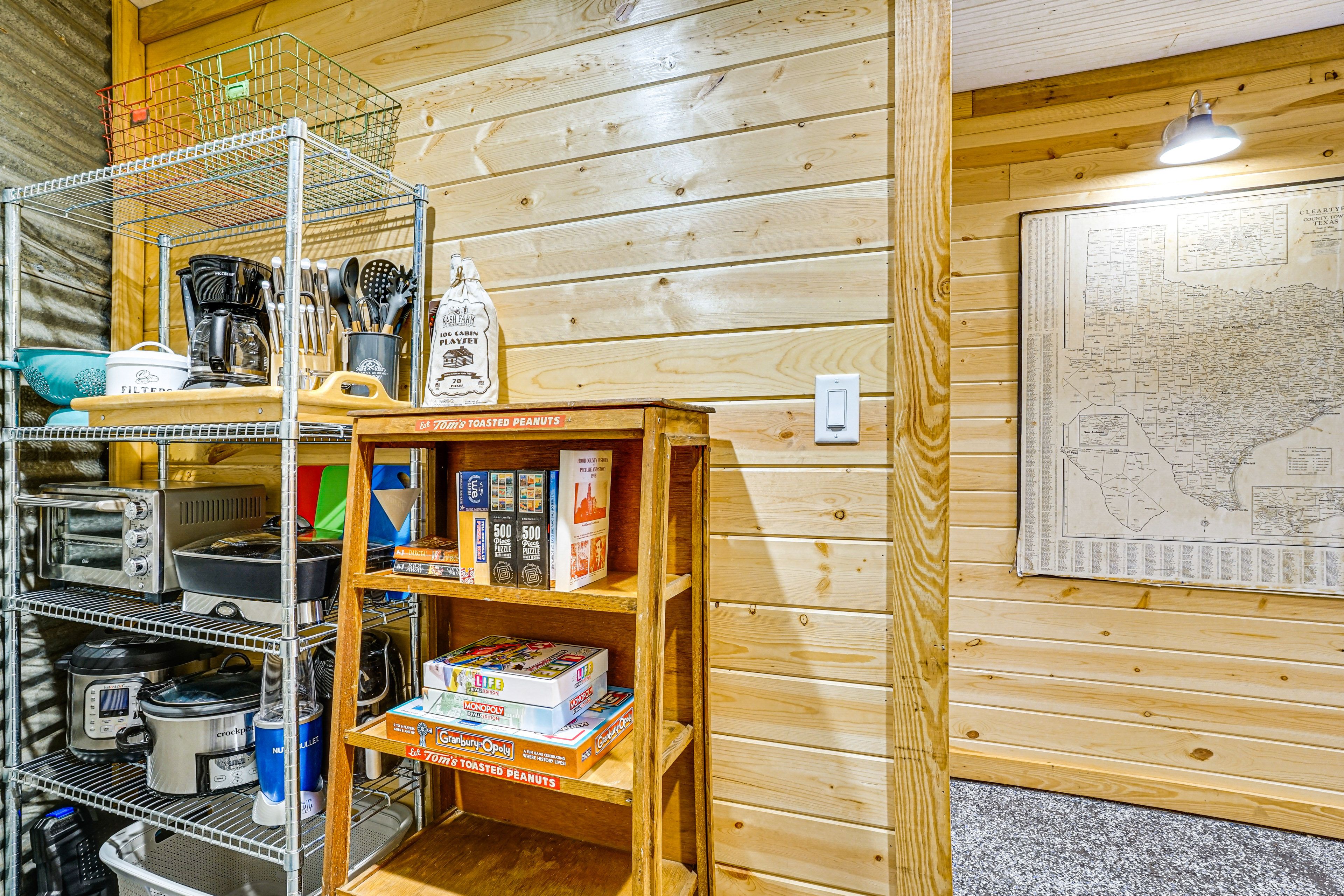 Silo Bathhouse | Cooking Supplies | Laundry Room