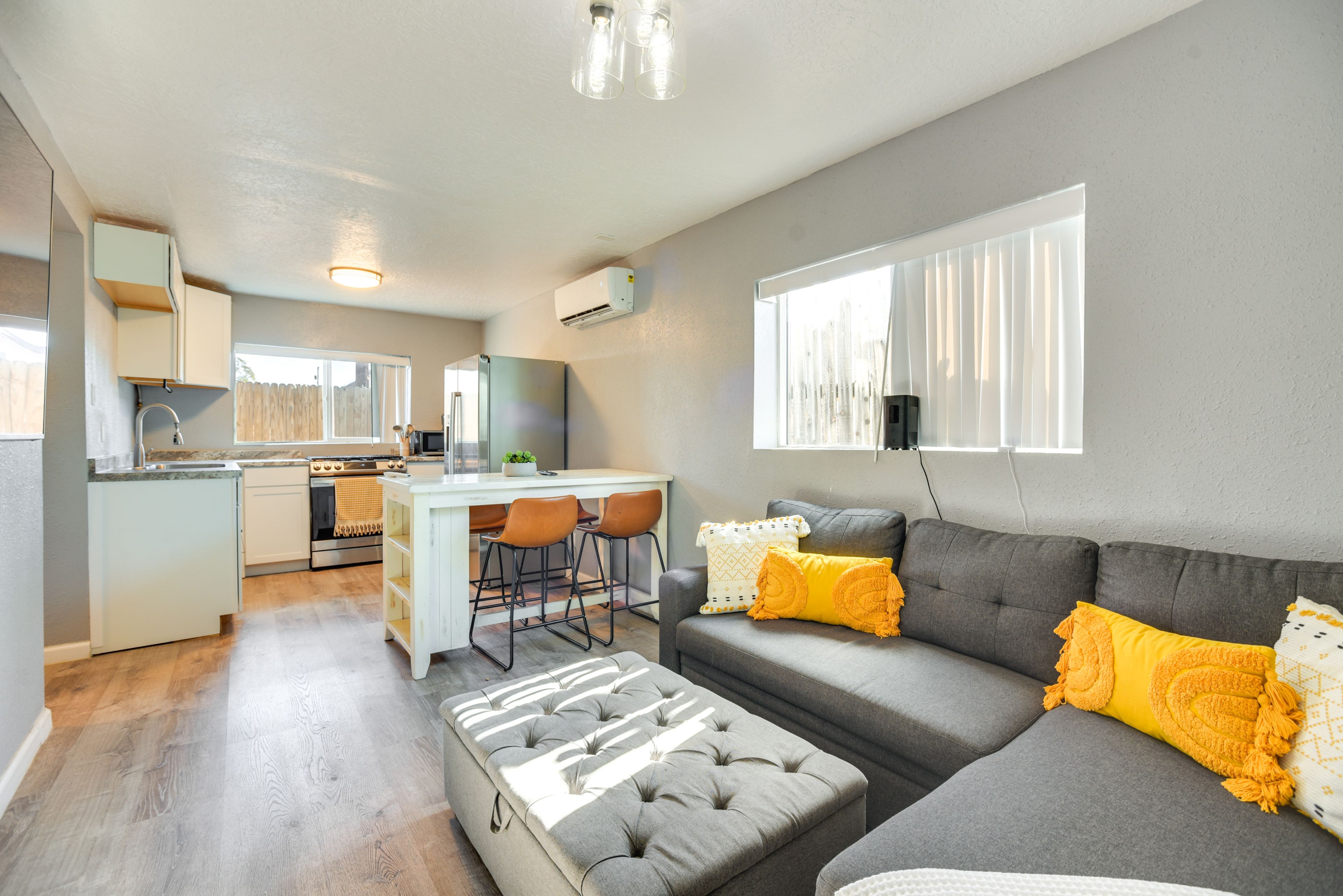 Albuquerque Vacation Rental | 1BR | 1BA | 750 Sq Ft | 3 Steps to Enter