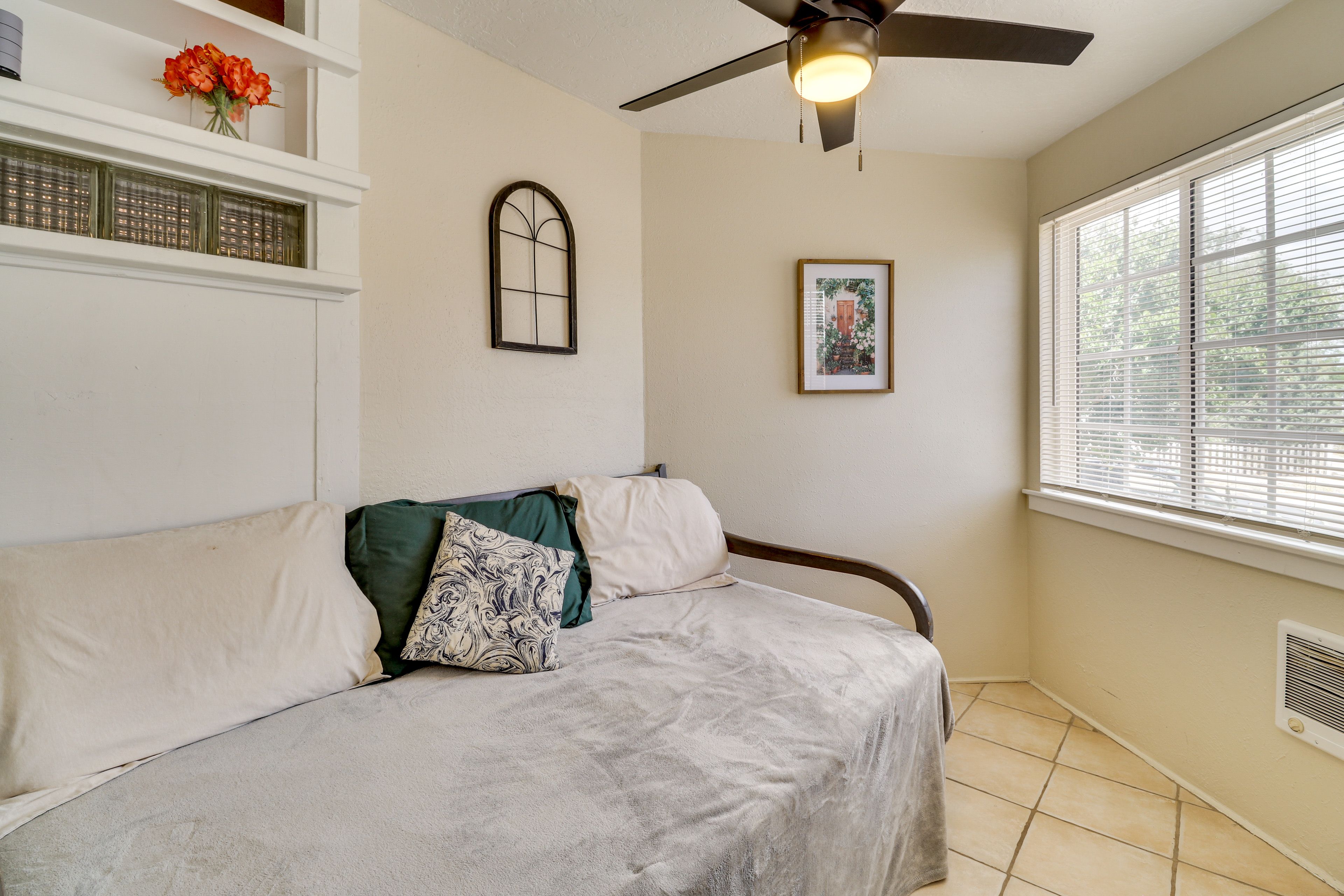 Bedroom 2 | Twin Daybed