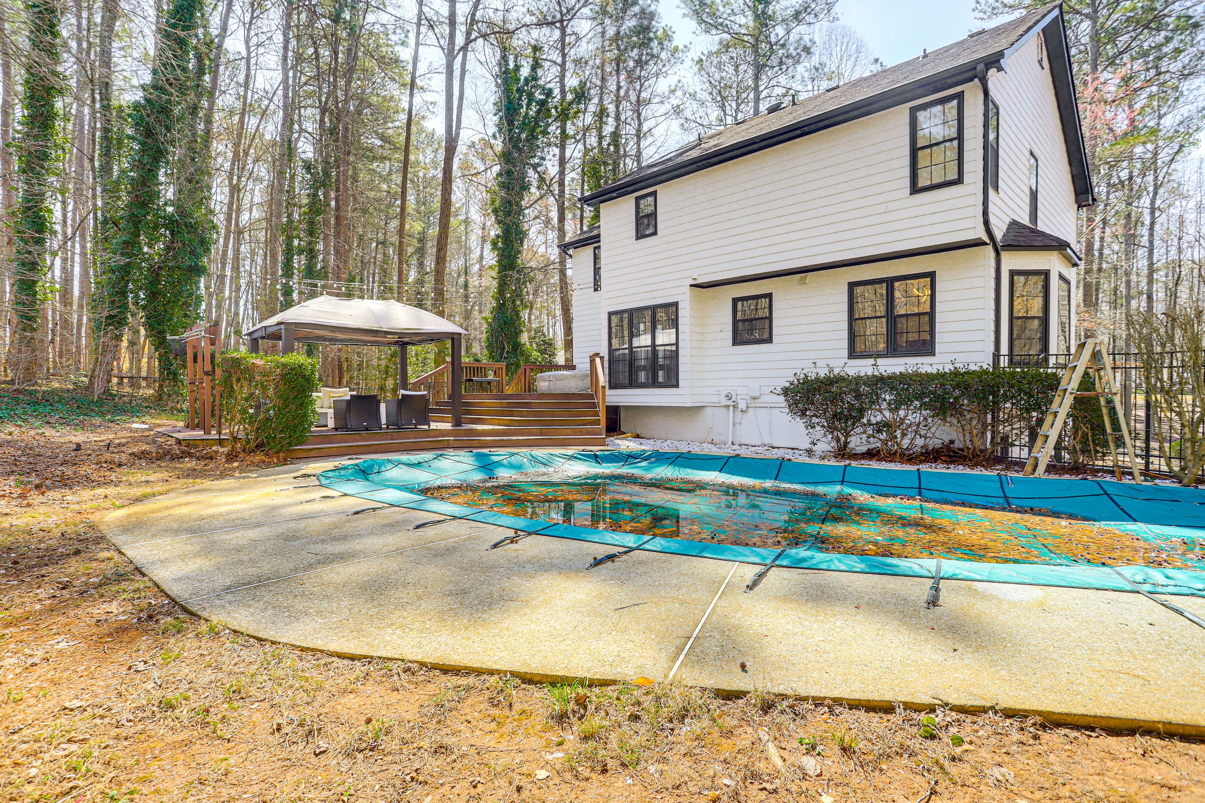 Fenced-In Yard | Private Pool & Hot Tub | Charcoal Grill | Gas Fire Pit