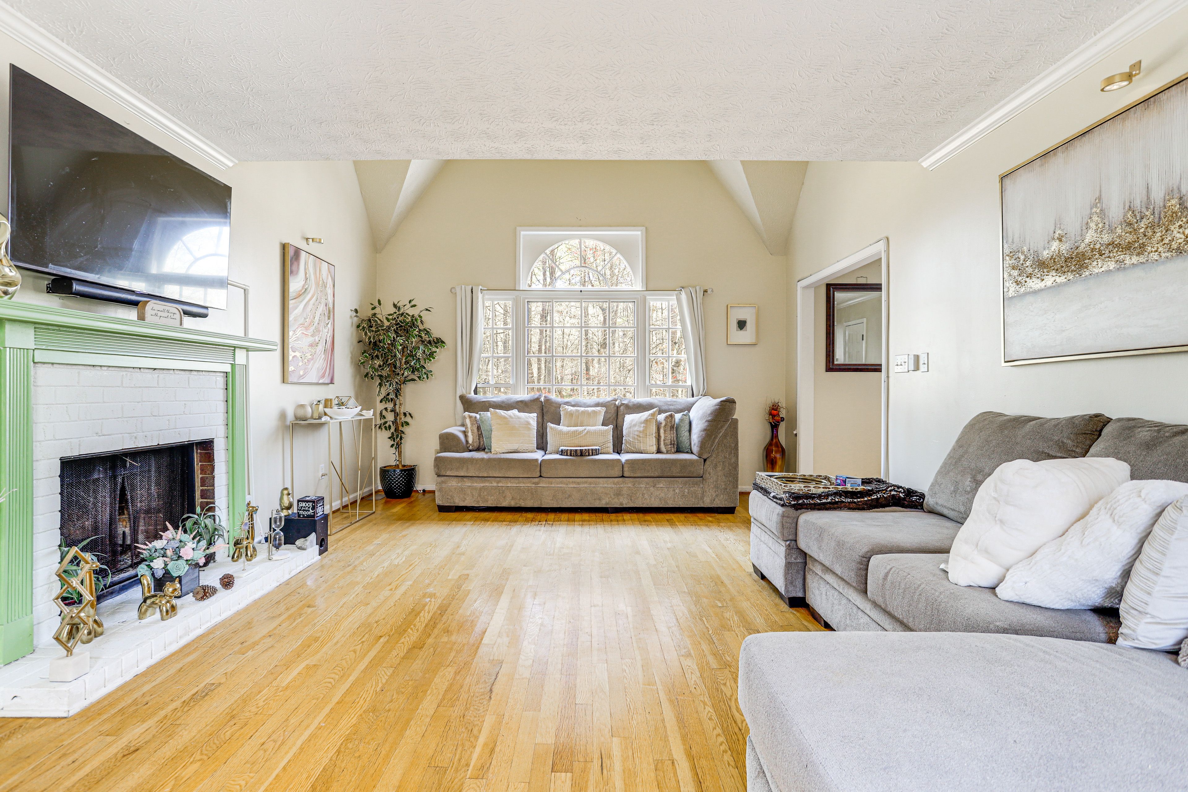Alpharetta Vacation Rental | 4BR | 2.5BA | 2,144 Sq Ft | Stairs Required