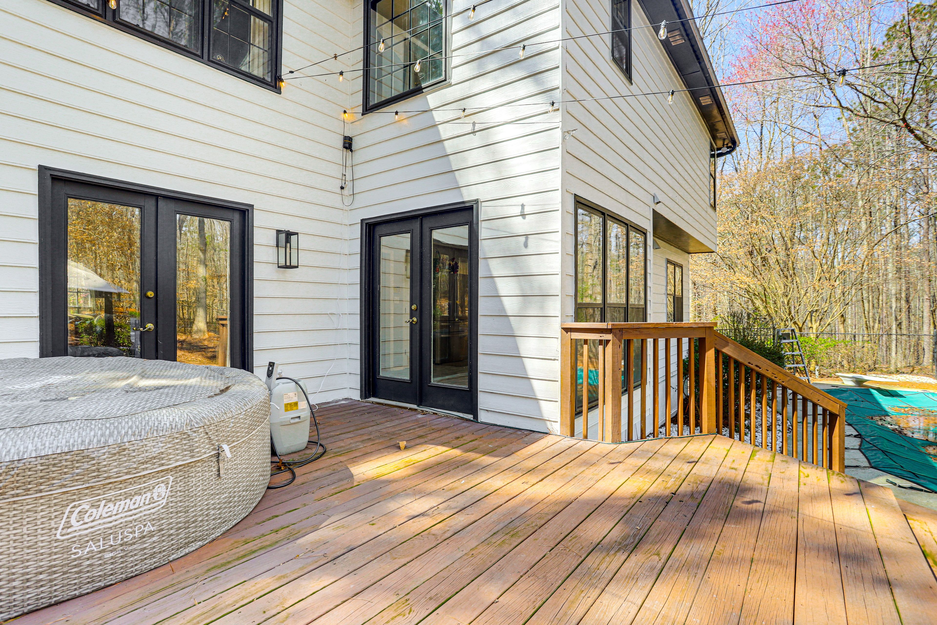 Property Exterior | Private Hot Tub & Pool | Gas Fire Pit | Basketball Hoop