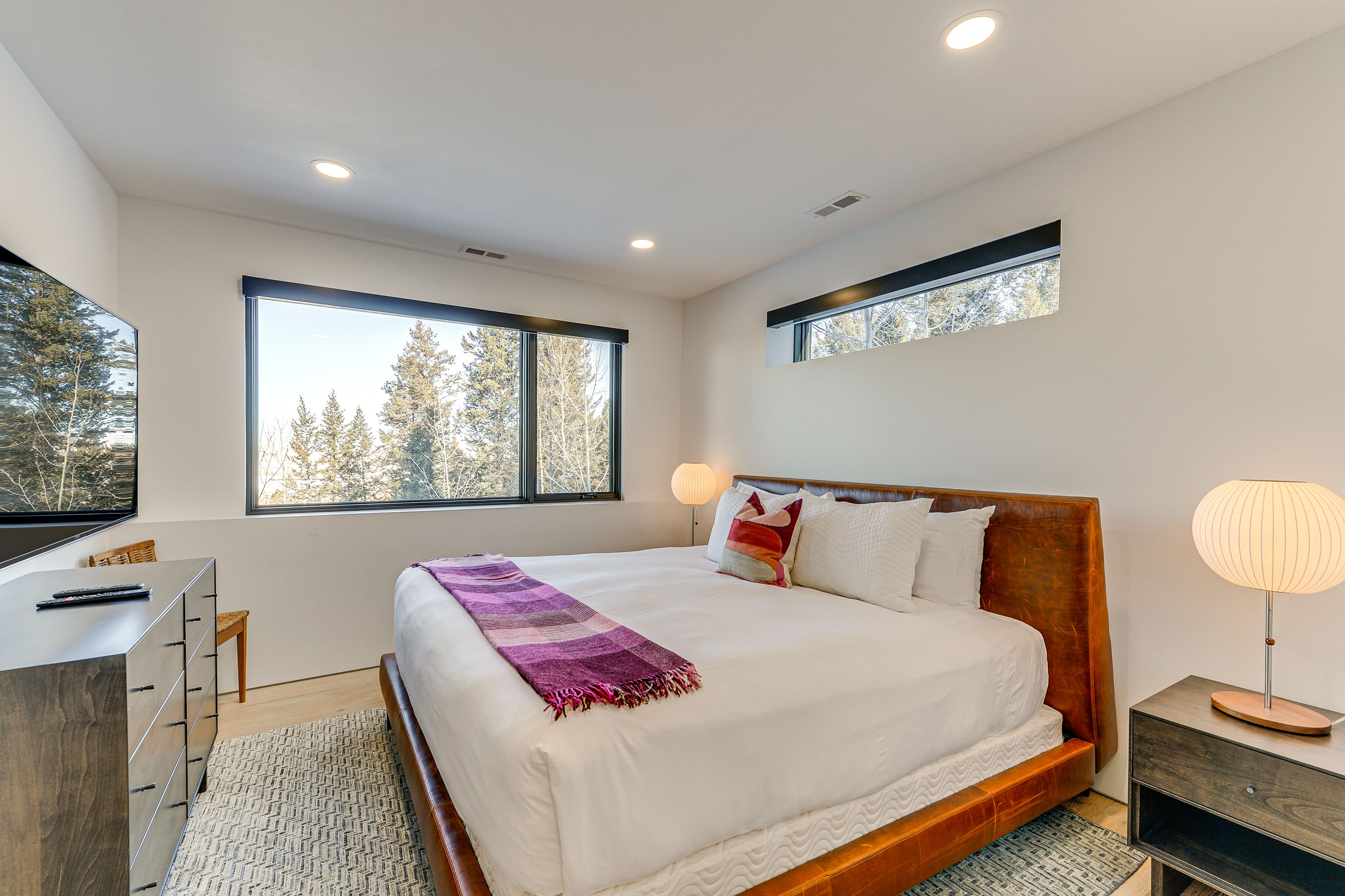 Bedroom 3 | 1st Floor | California King Bed | Smart TV | Walk-In Closet