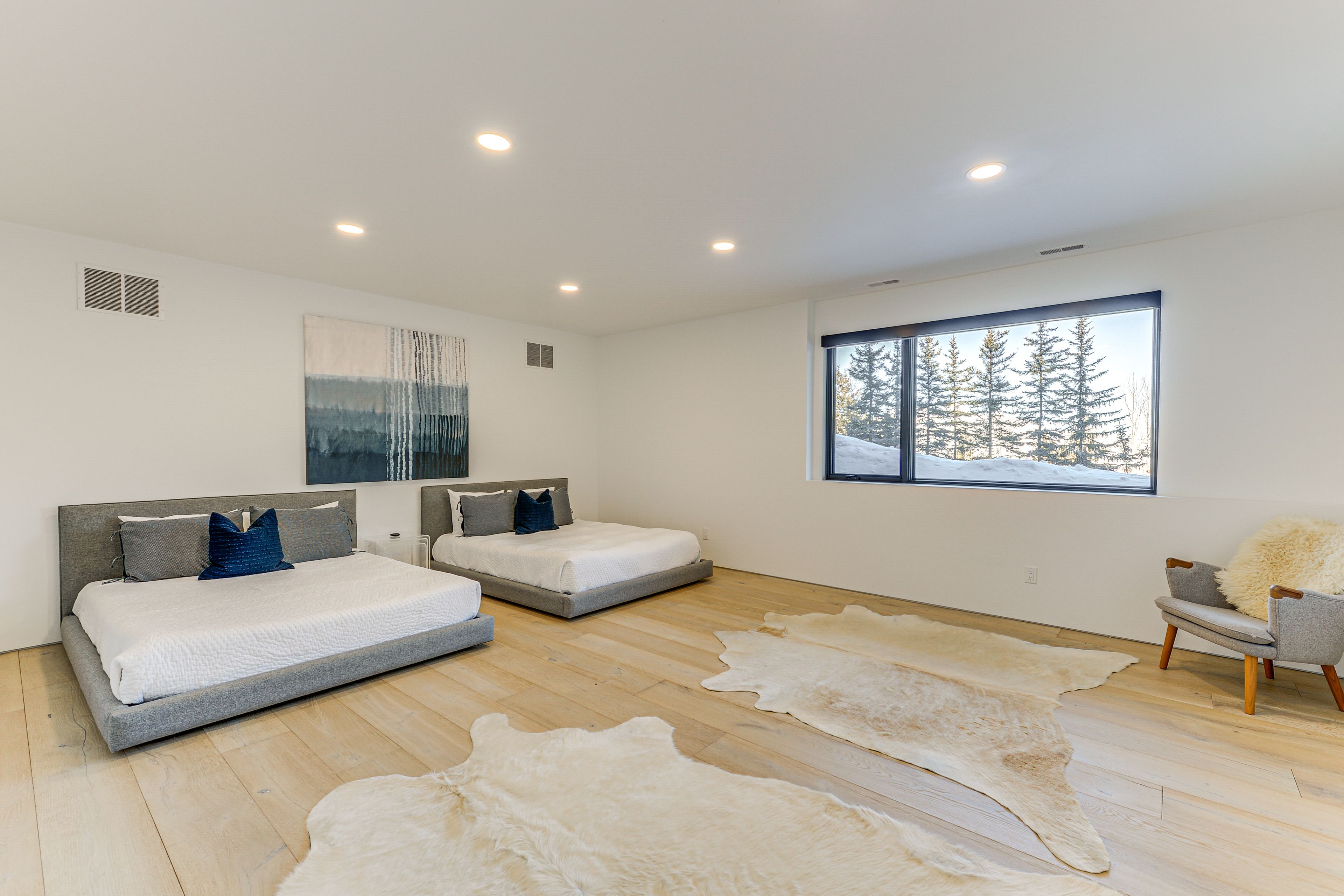 Bedroom 4 | 1st Floor | 2 Queen Beds