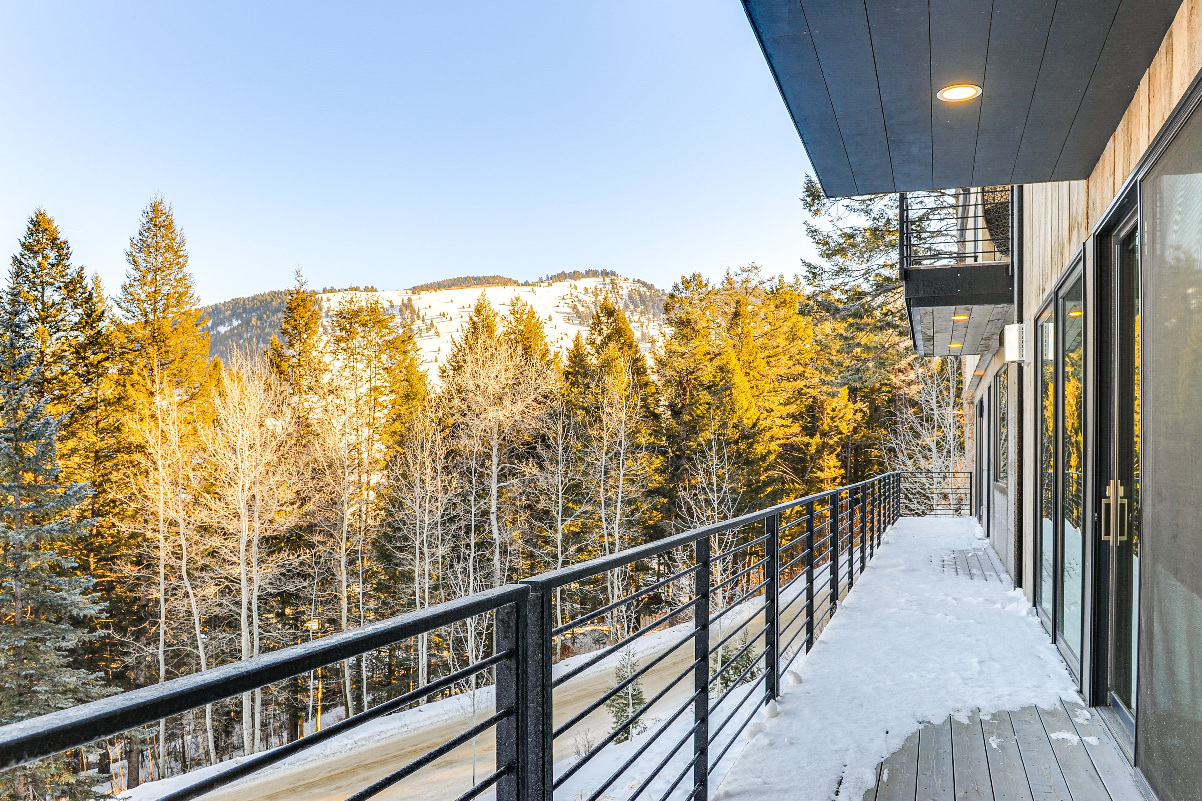 2nd-Floor Balcony
