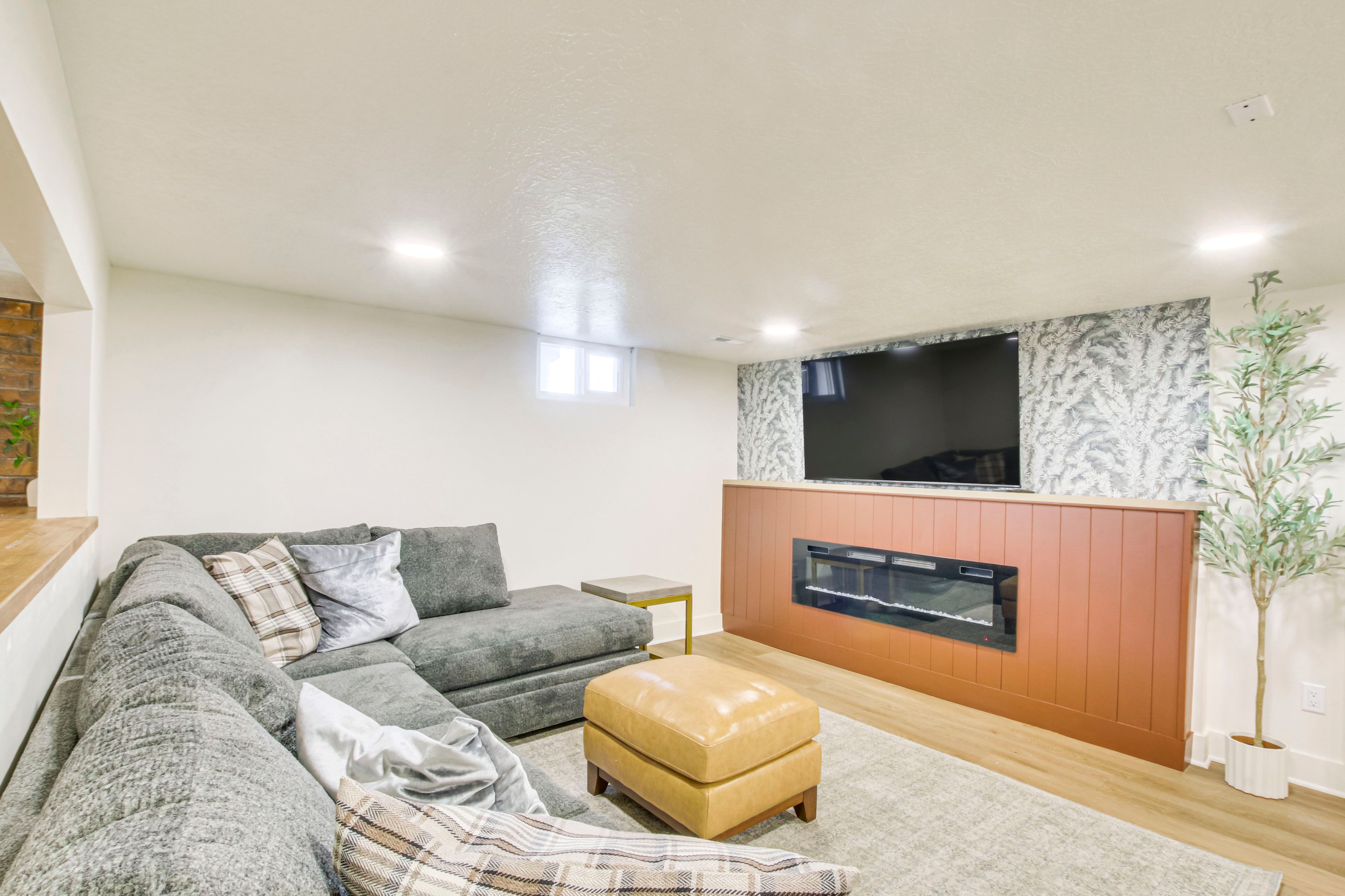 Ogden Vacation Rental | 2BR | 1BA | 1,132 Sq Ft | 5 Steps to Enter