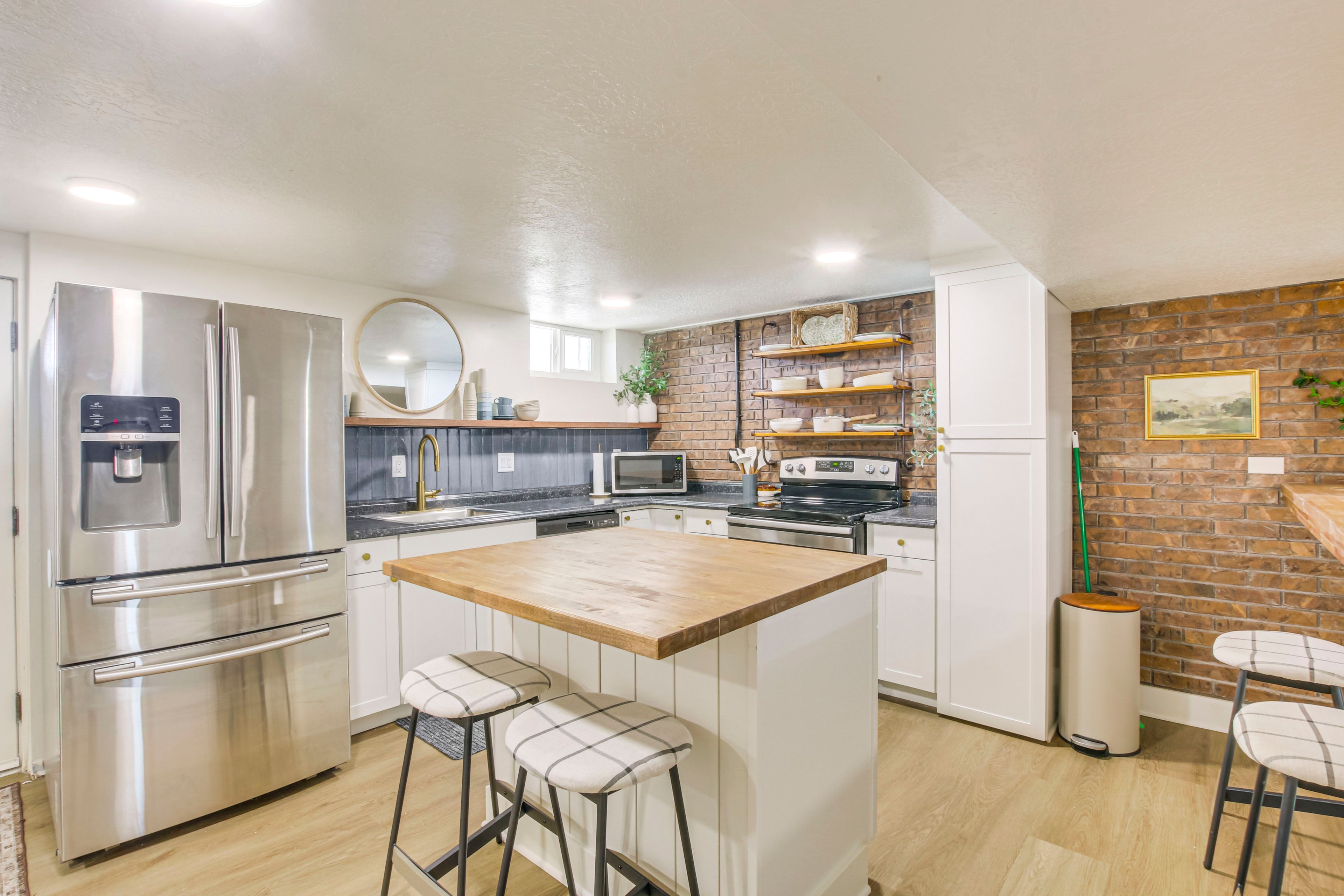 Kitchen | Drip Coffee Pot | Dishwasher