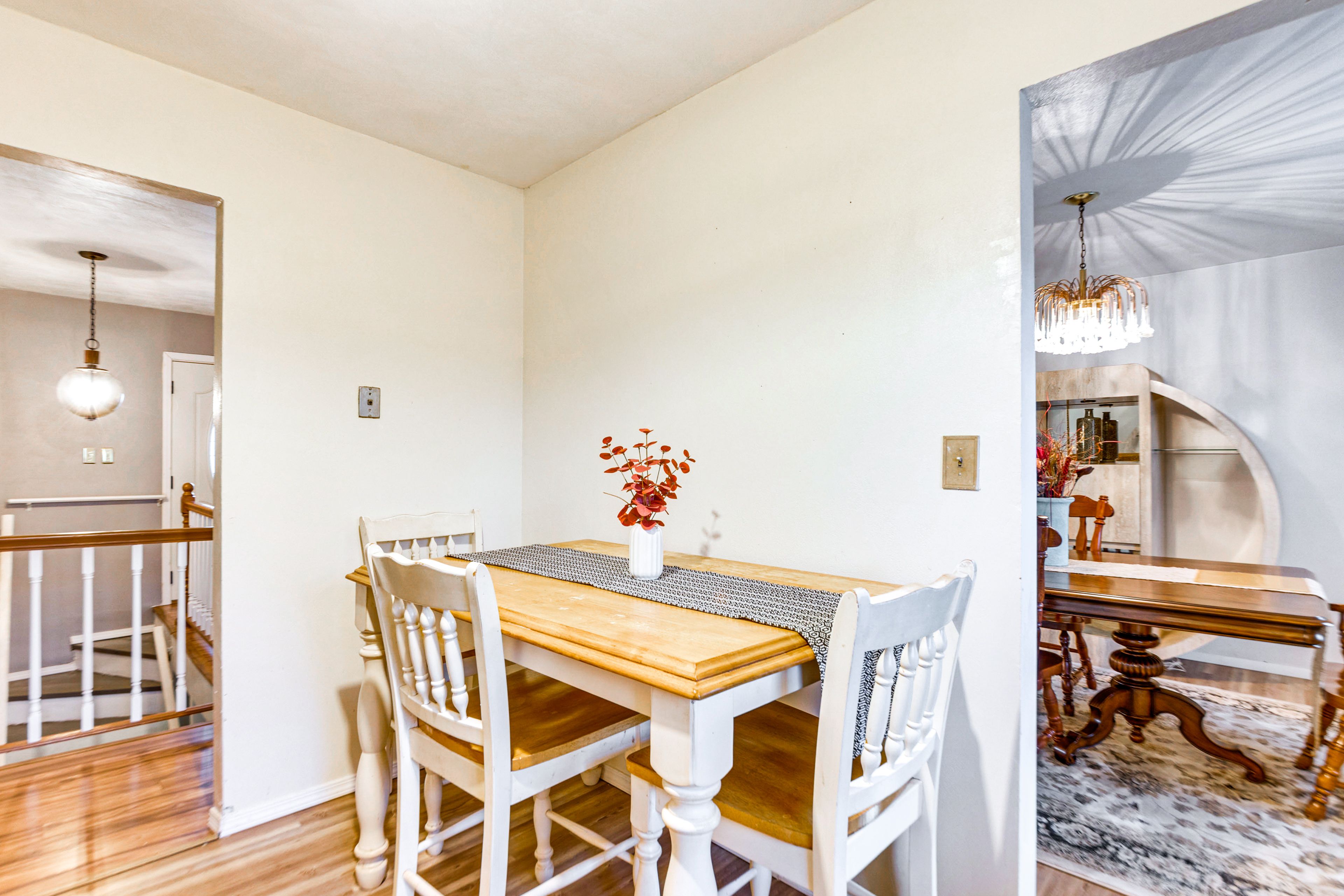 Breakfast Nook | Main Level