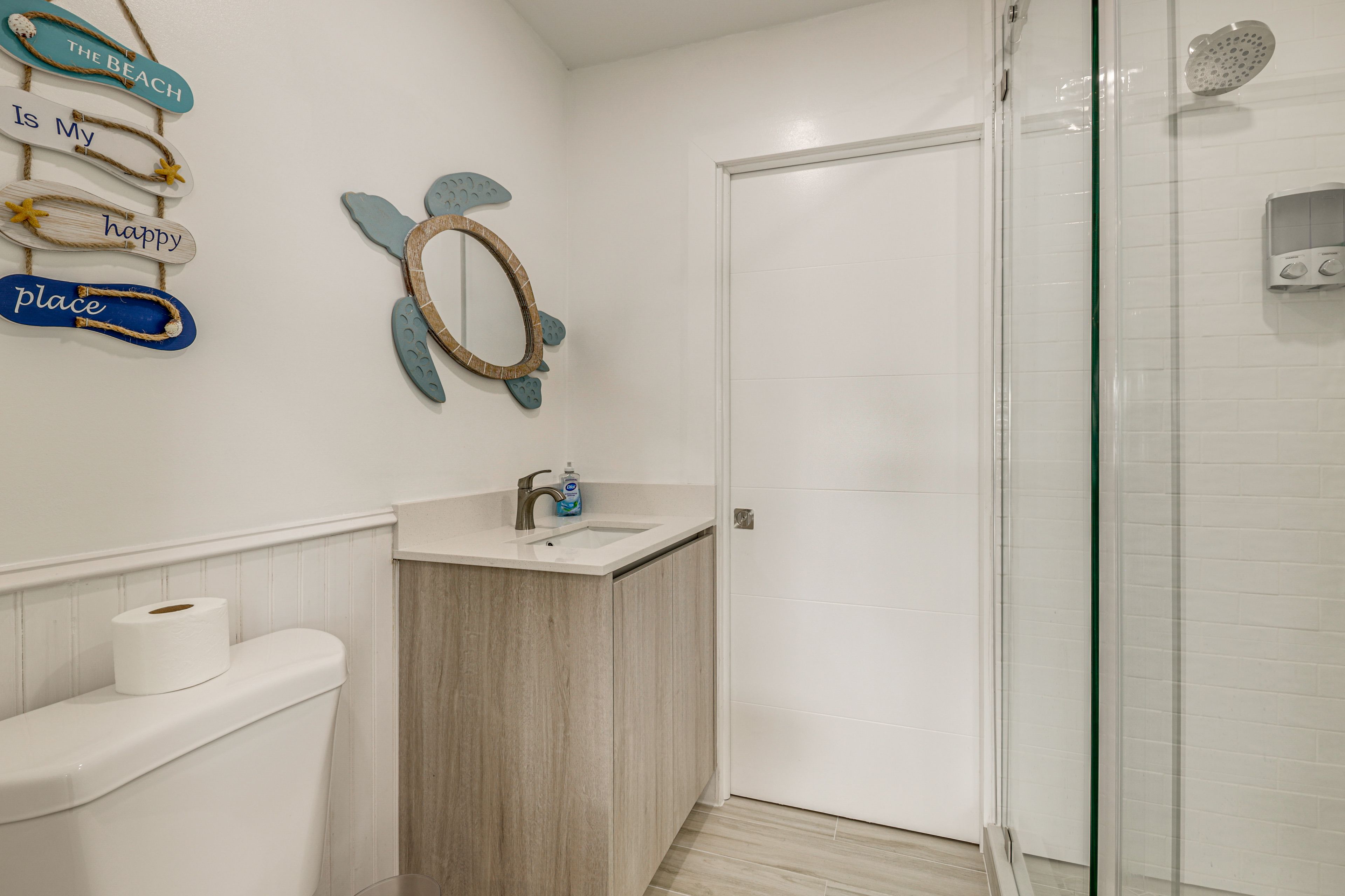 Full Bathroom | Lower Floor