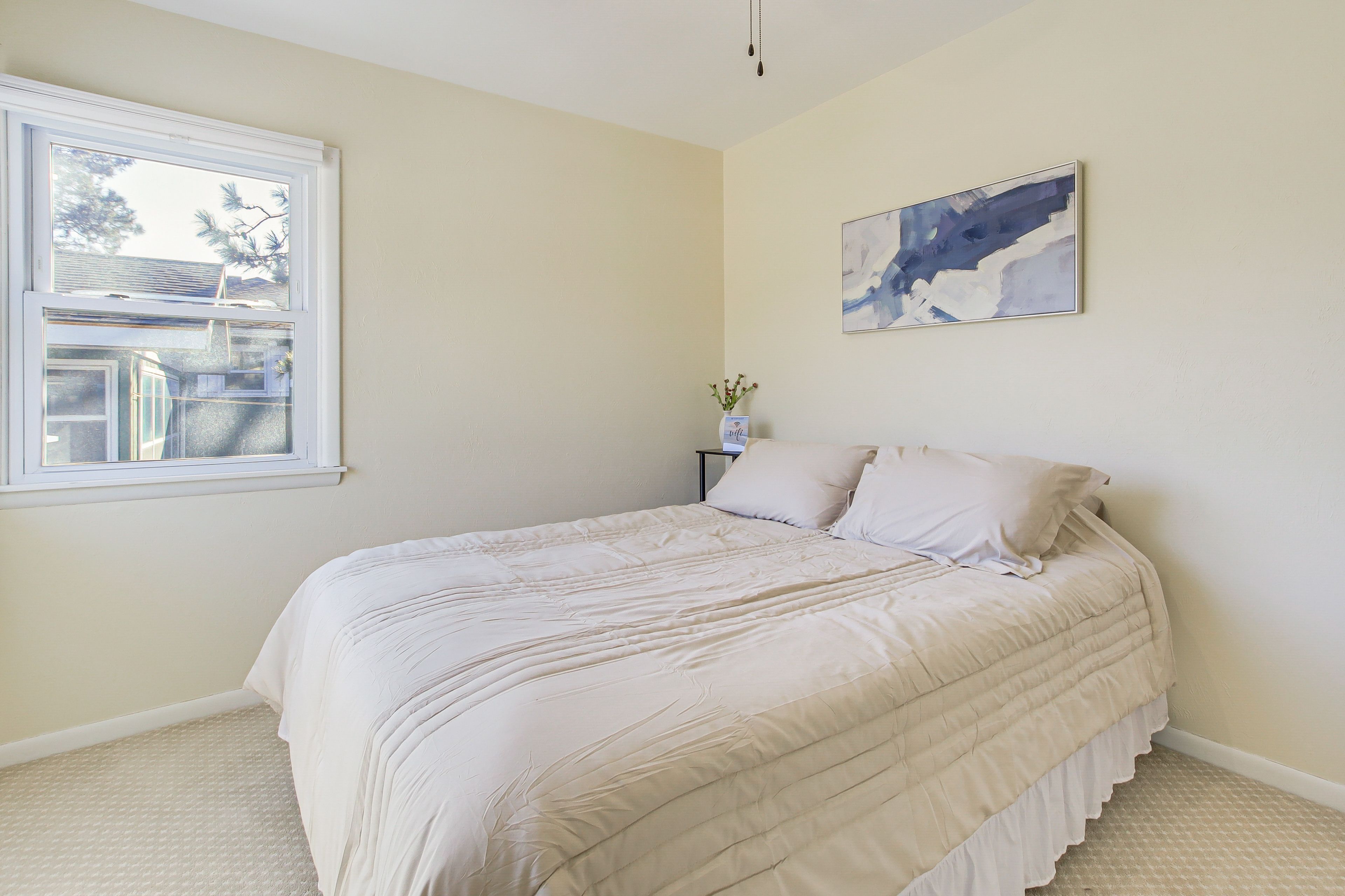 Bedroom 2 | Queen Bed