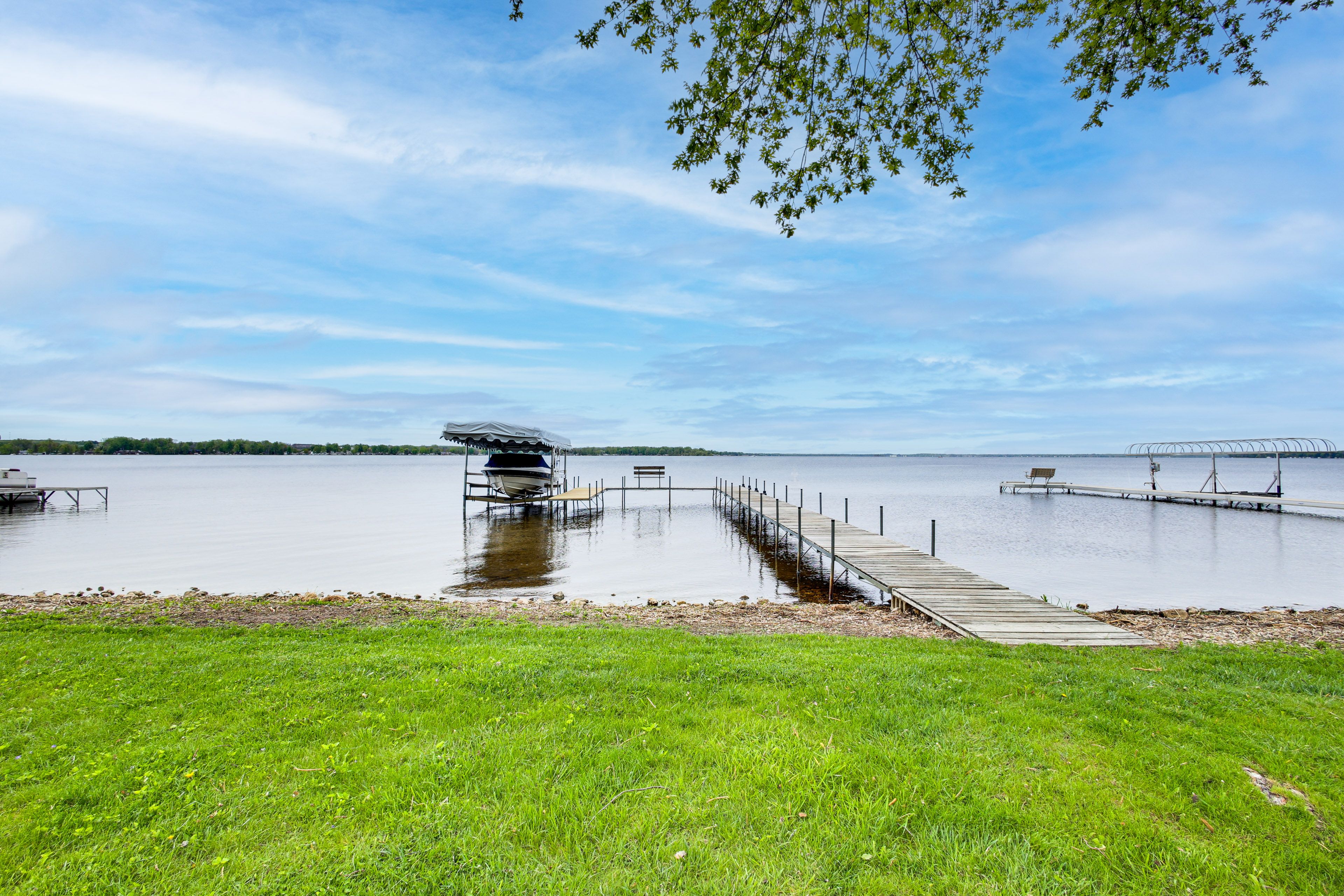 Lake View | Seasonal Boat Dock (Available Late April-Mid-October)