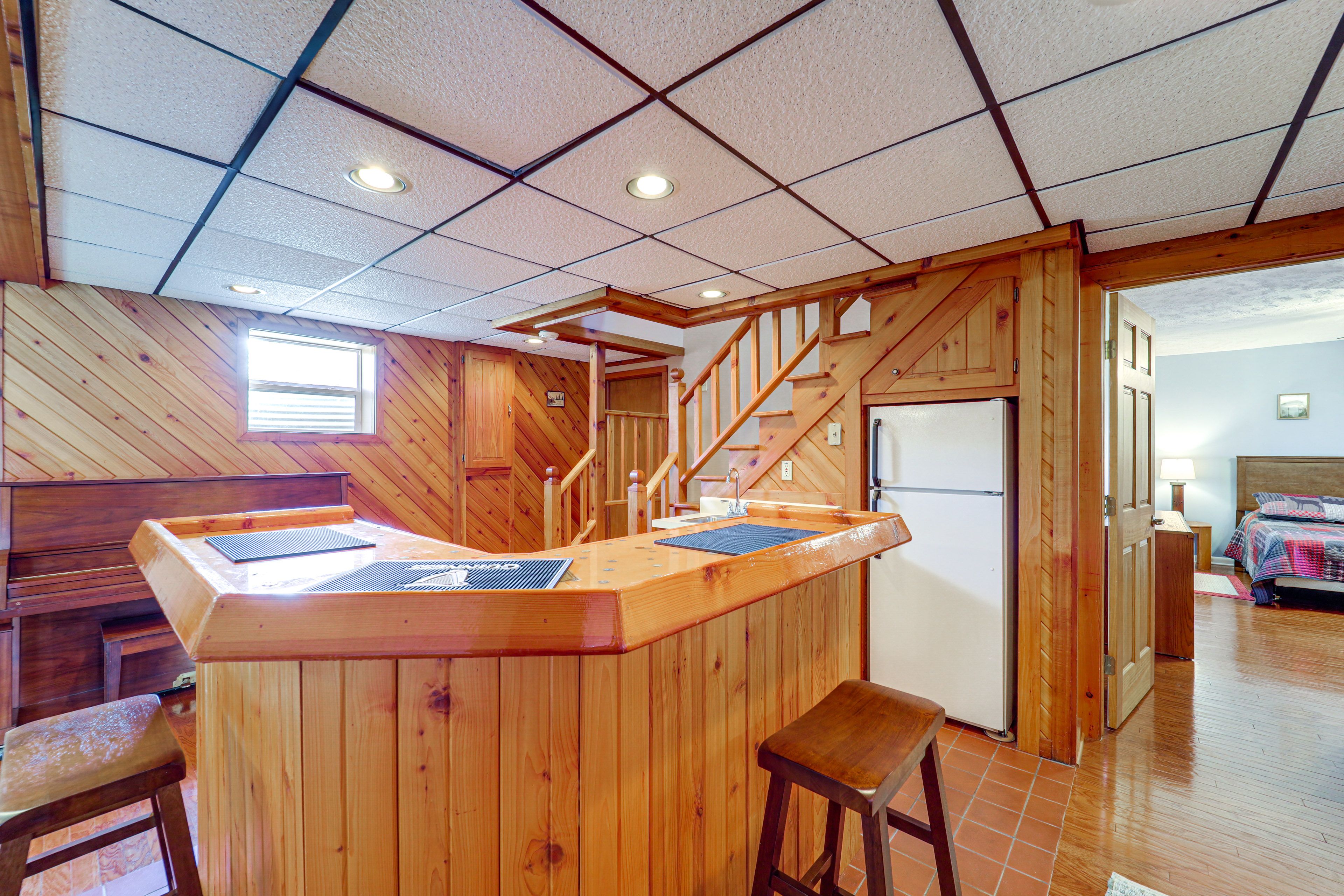 Bar | Lower Level