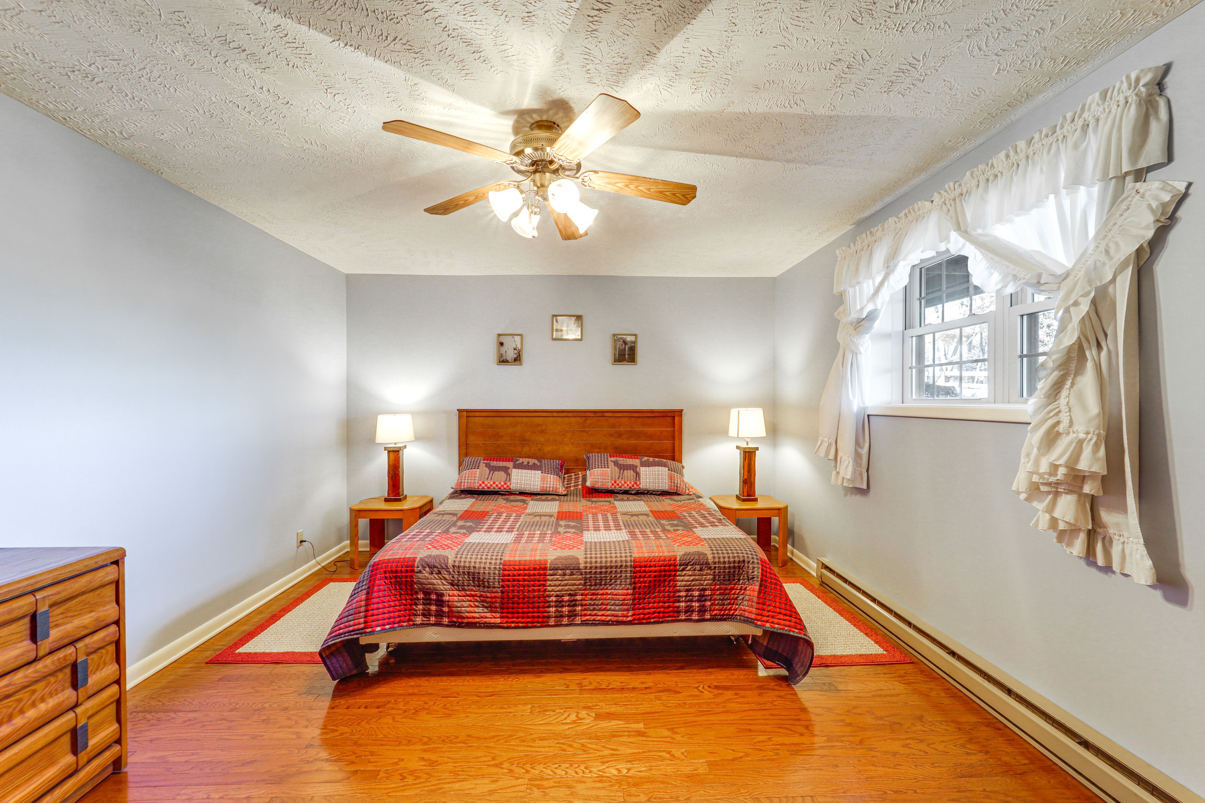Bedroom 3 | Lower Level | King Bed | Linens Provided