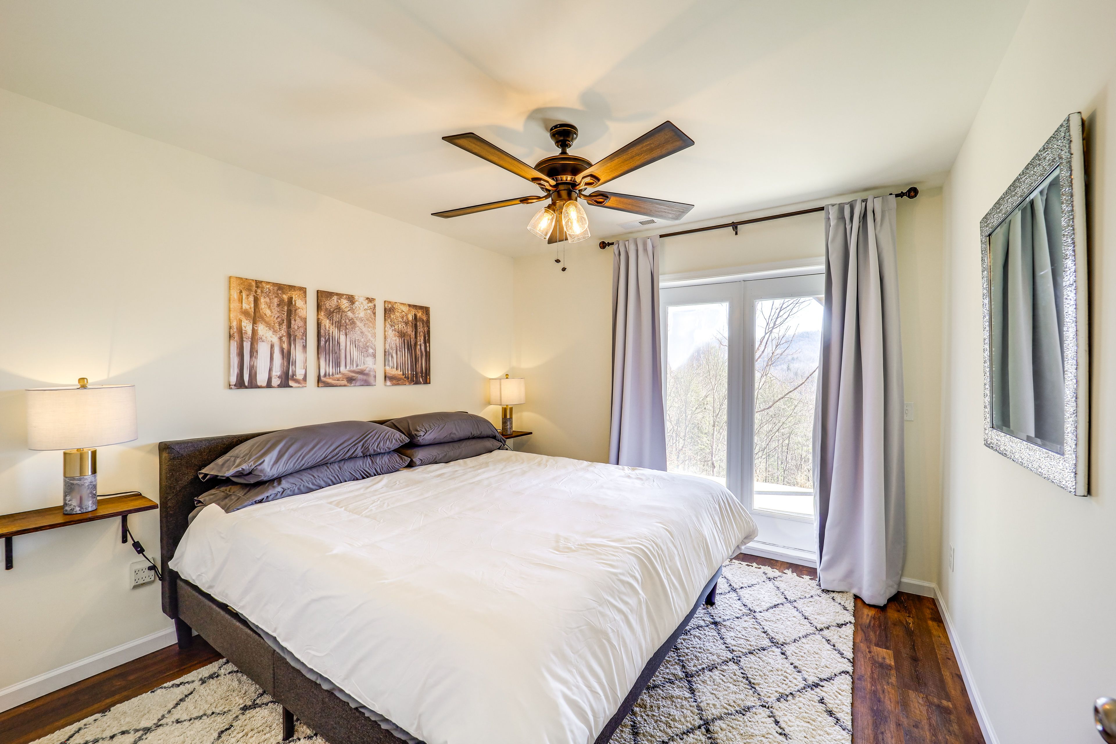 Bedroom 2 | King Bed | Lower Level
