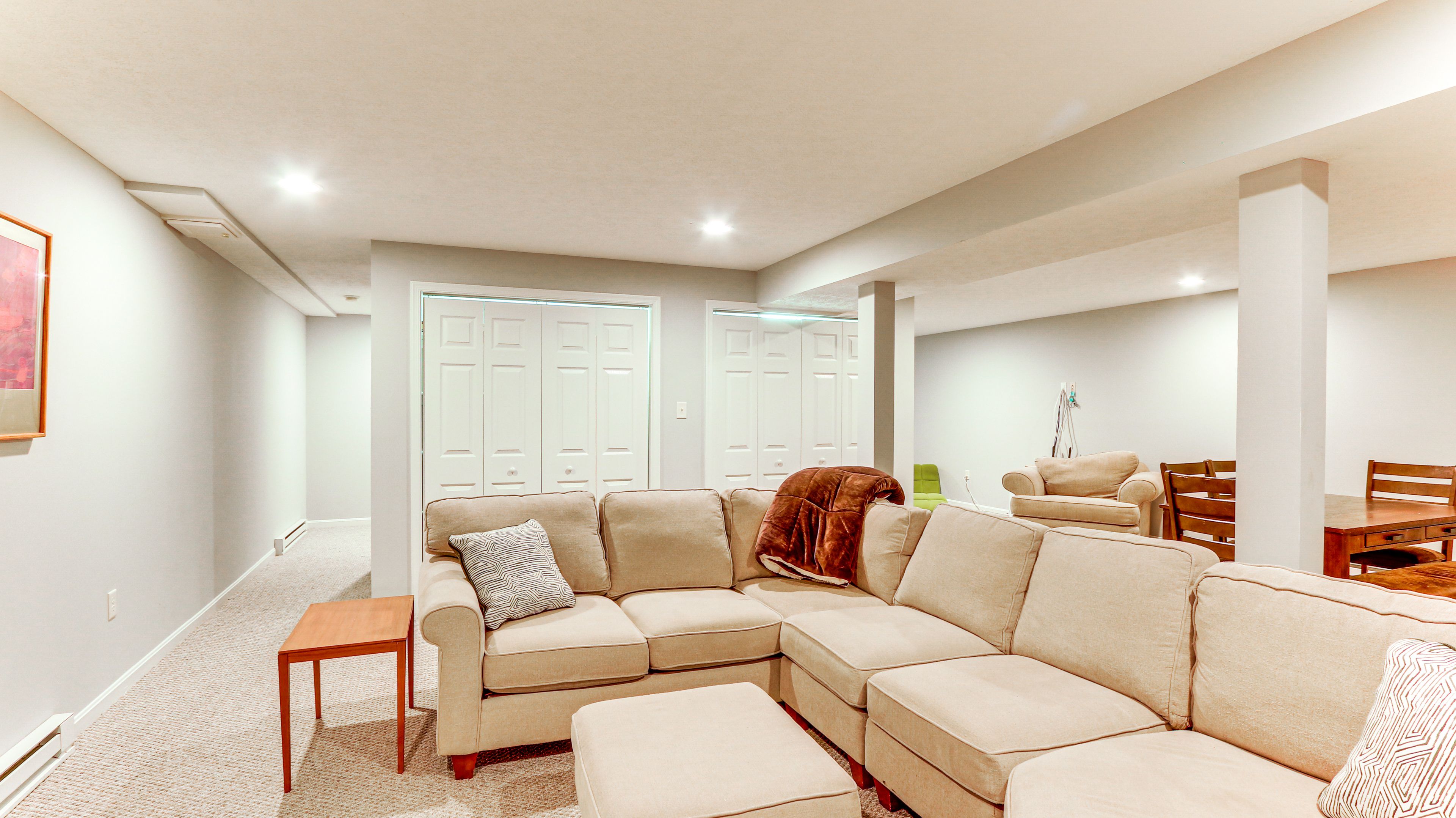 Recreation Room | Lower Floor | Dining Table | Exercise Equipment