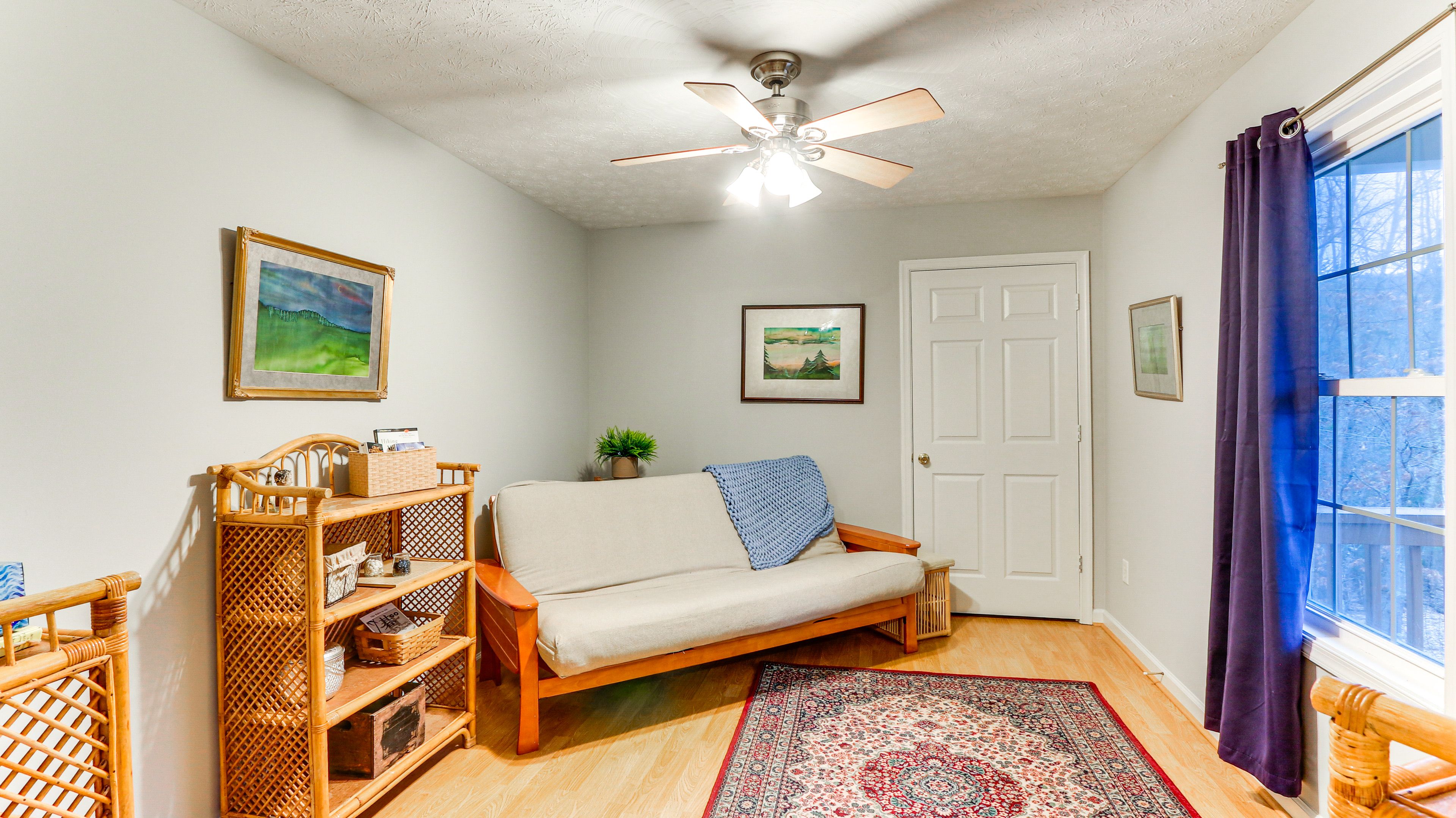 Library | Upper Floor | Full Futon
