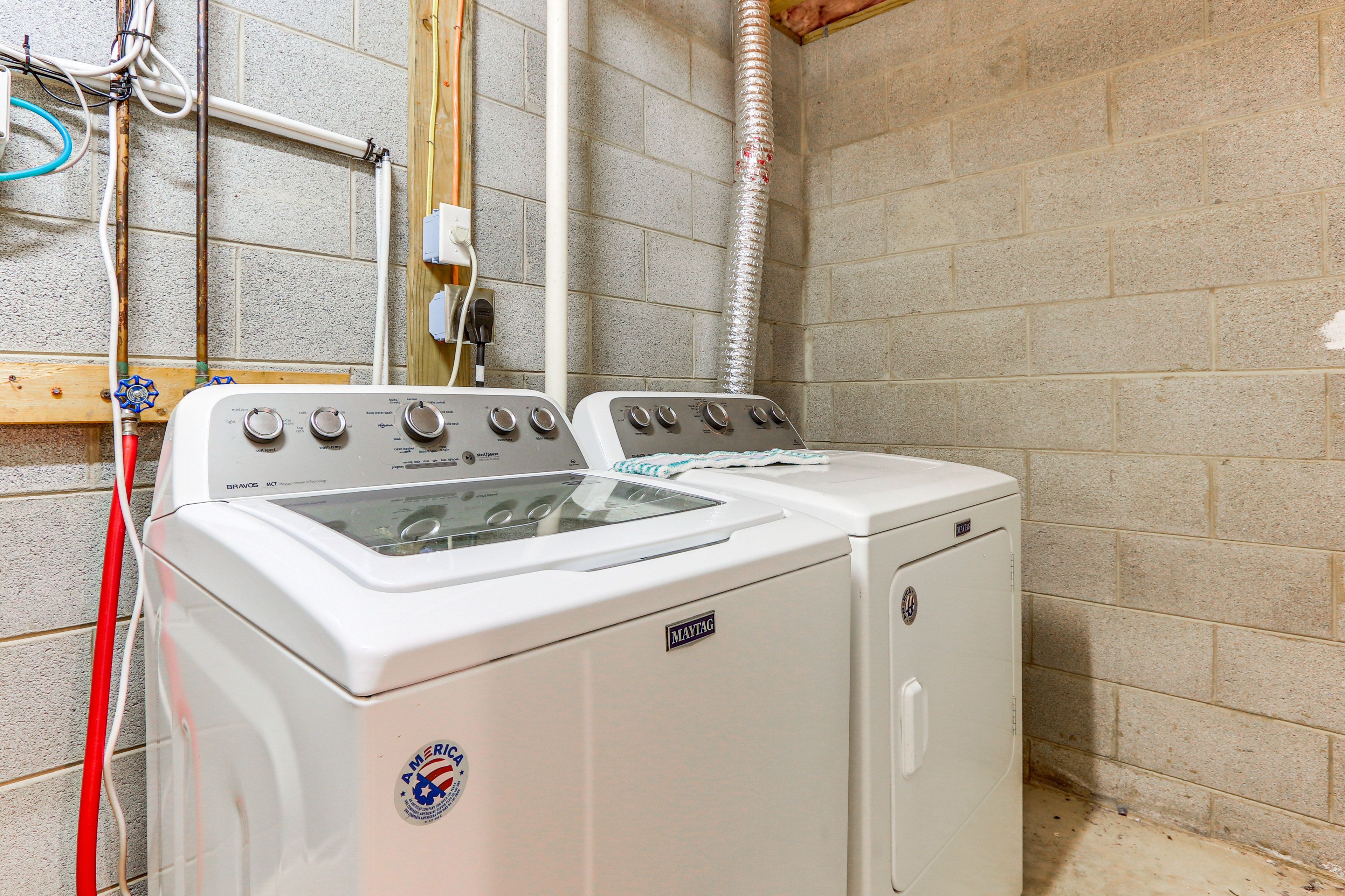 Laundry Room | Lower Floor | Washer & Dryer