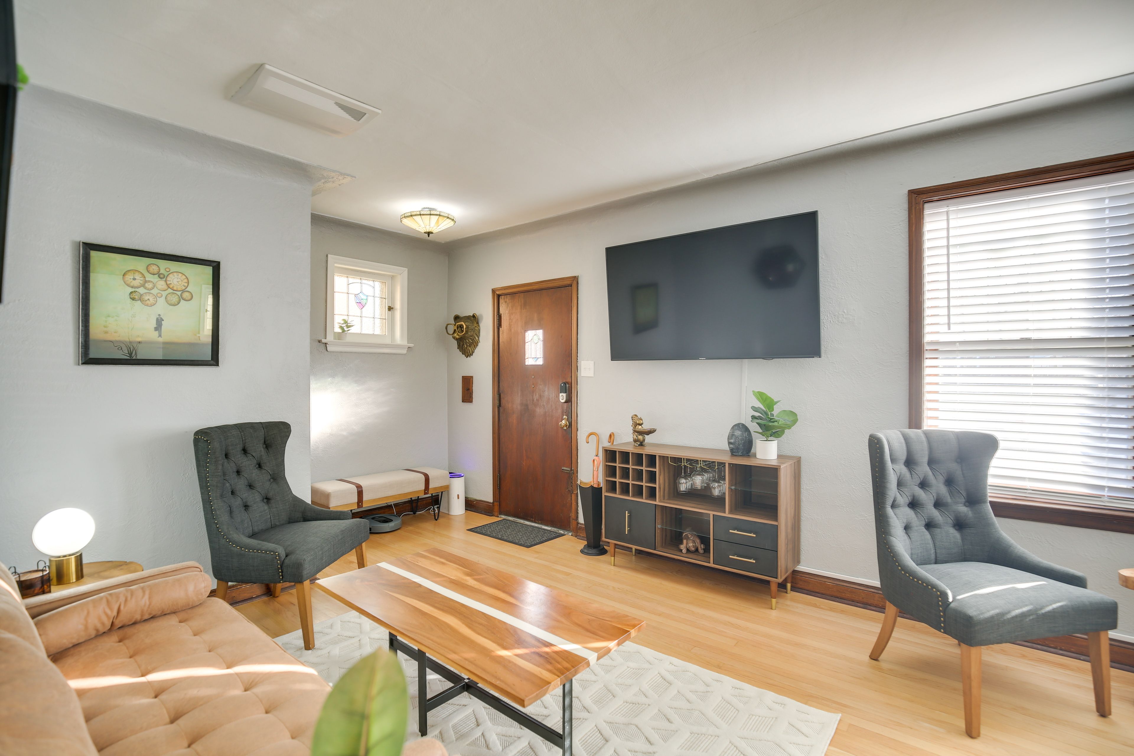 Living Area | Queen Sleeper Sofa | Smart TV | Books | Board Games | Main Floor