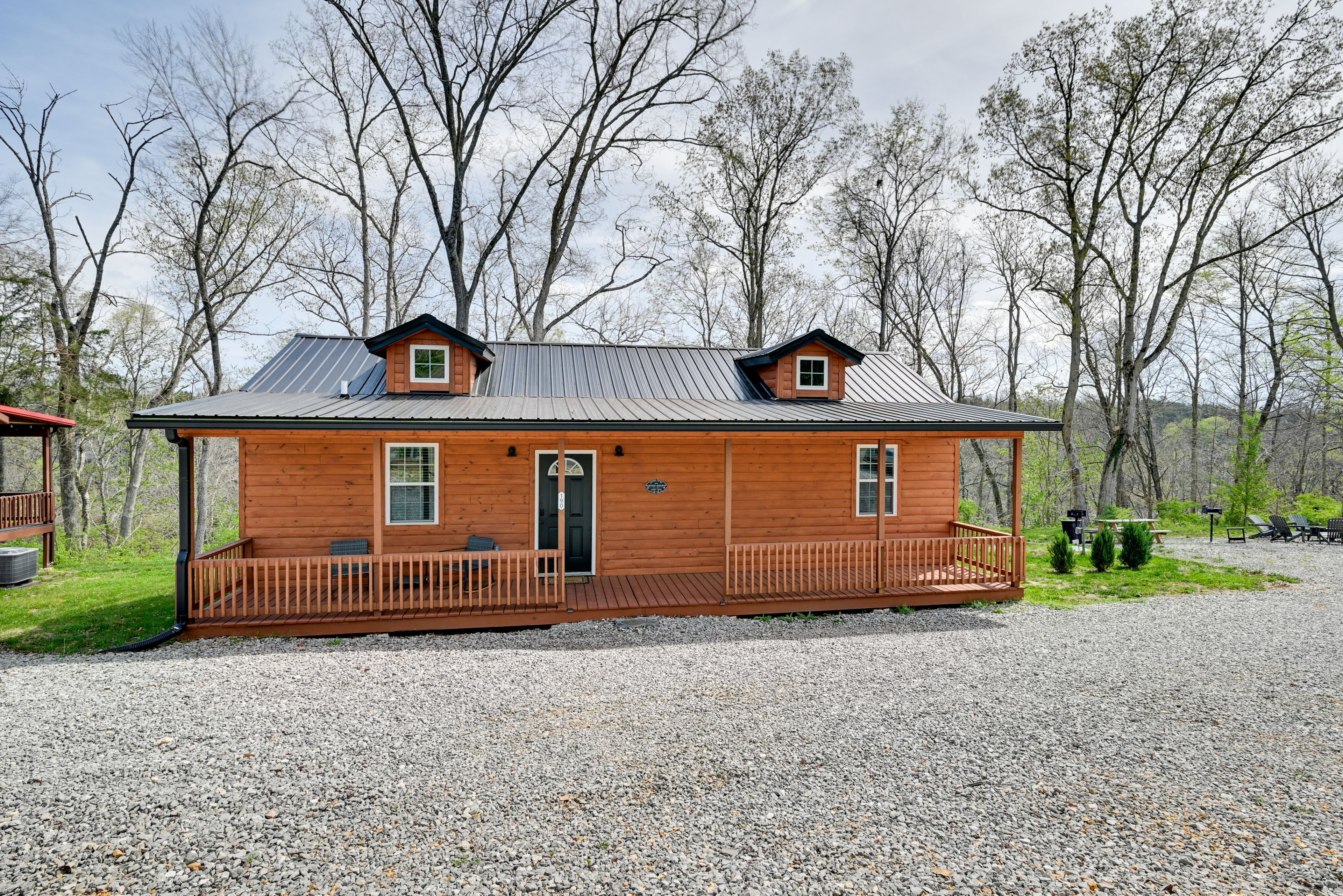 Exterior | Single-Story Cabin