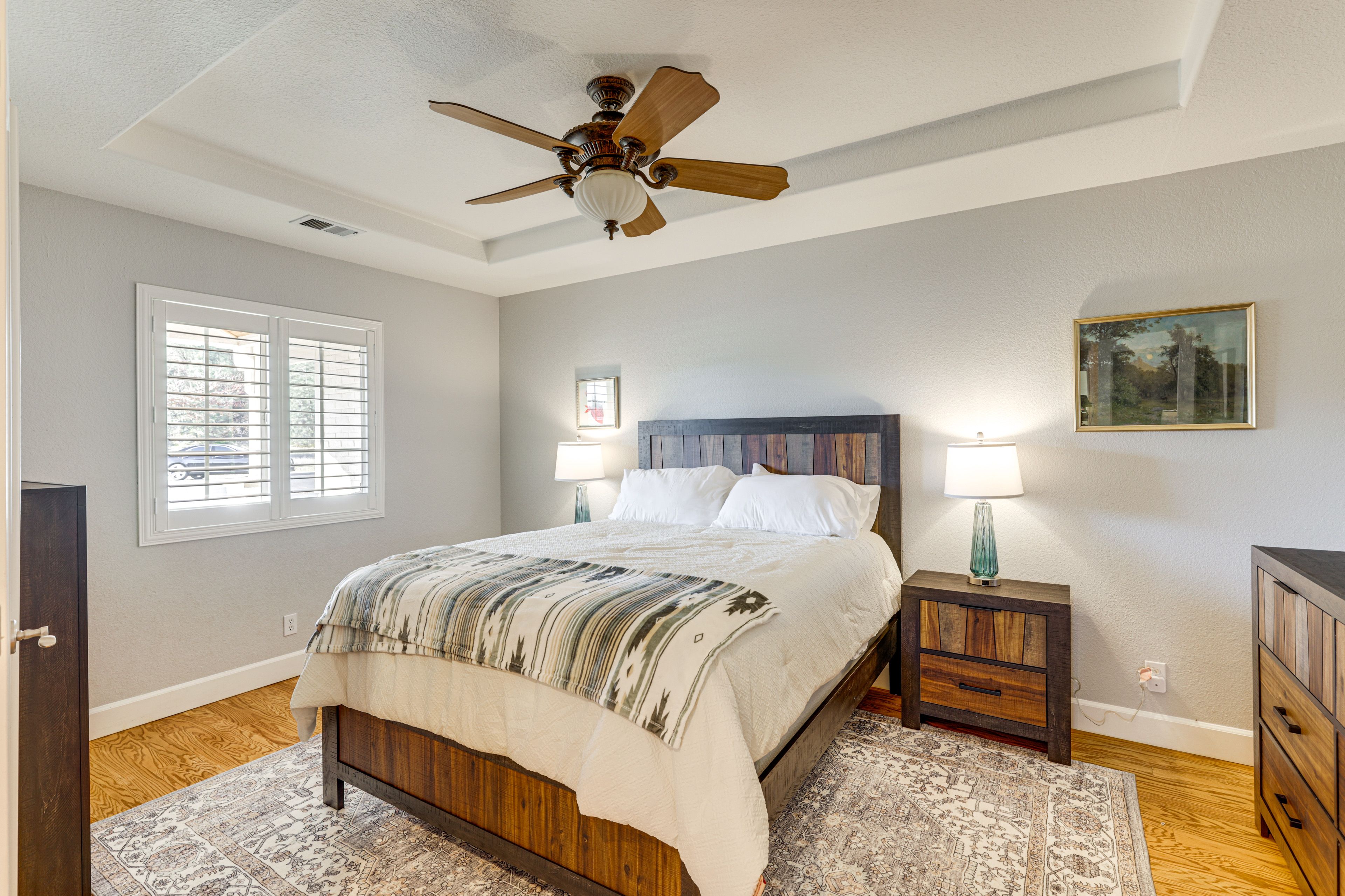 Bedroom 4 | Queen Bed