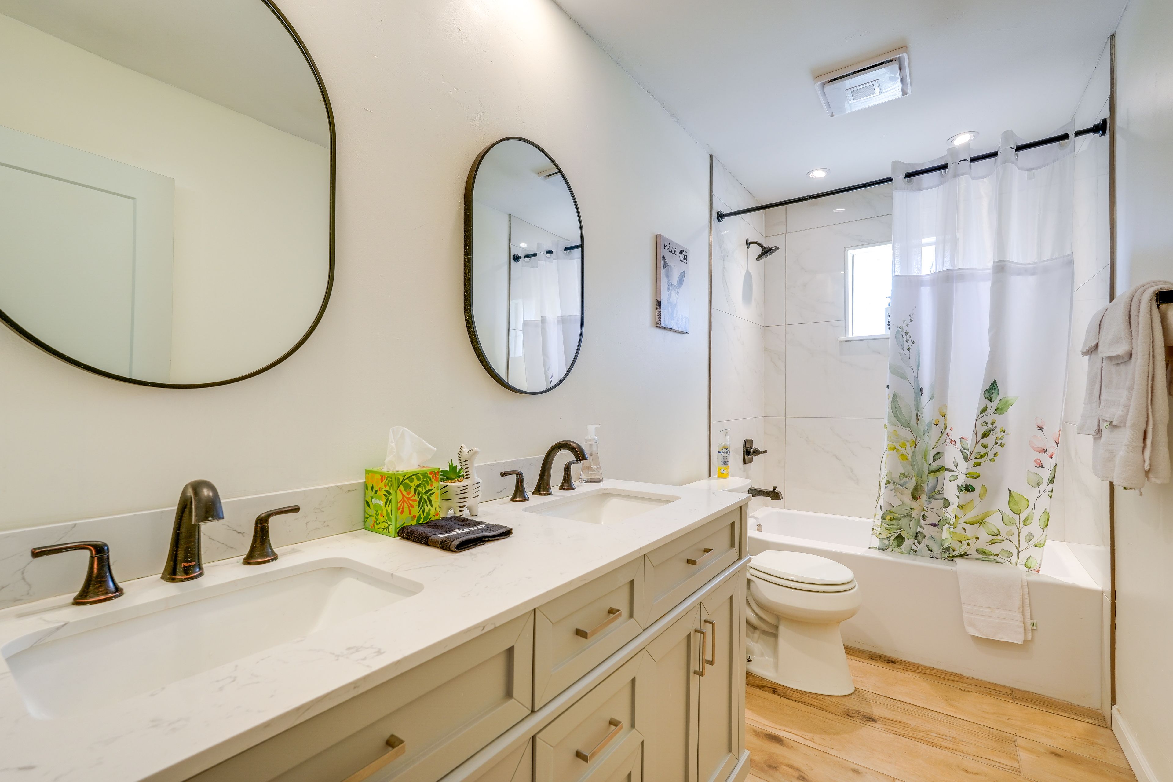 Full Bathroom
