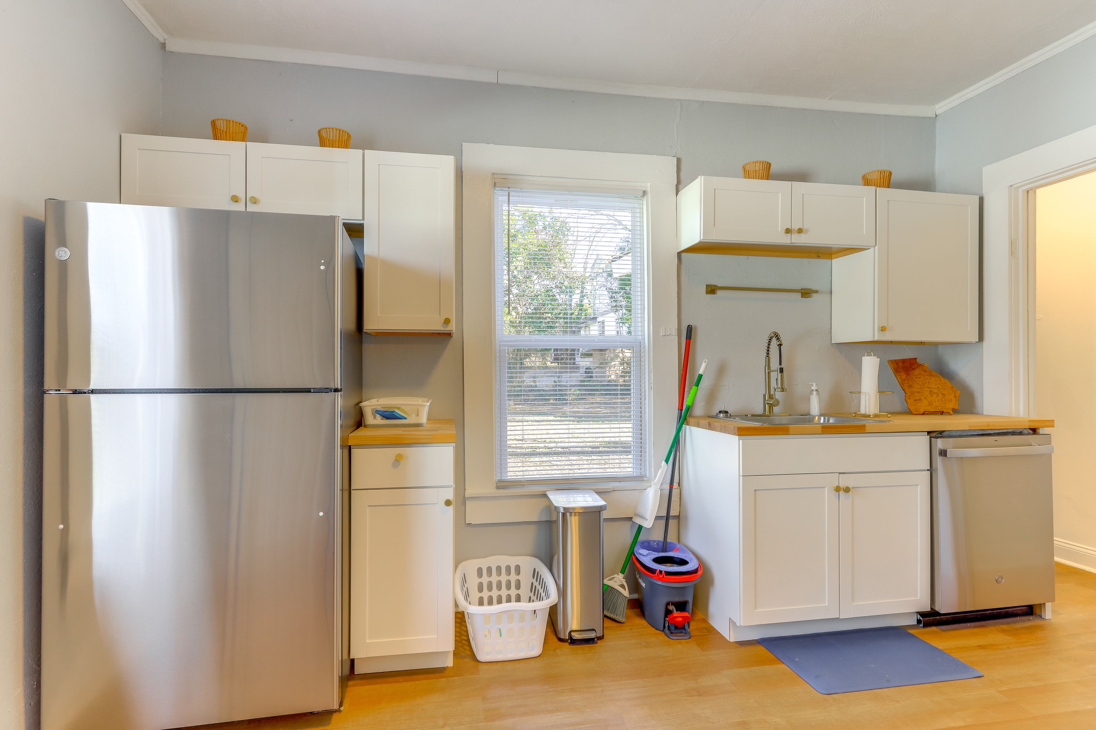 Kitchen | Drip Coffee Maker | Dishwasher | Cooking Basics