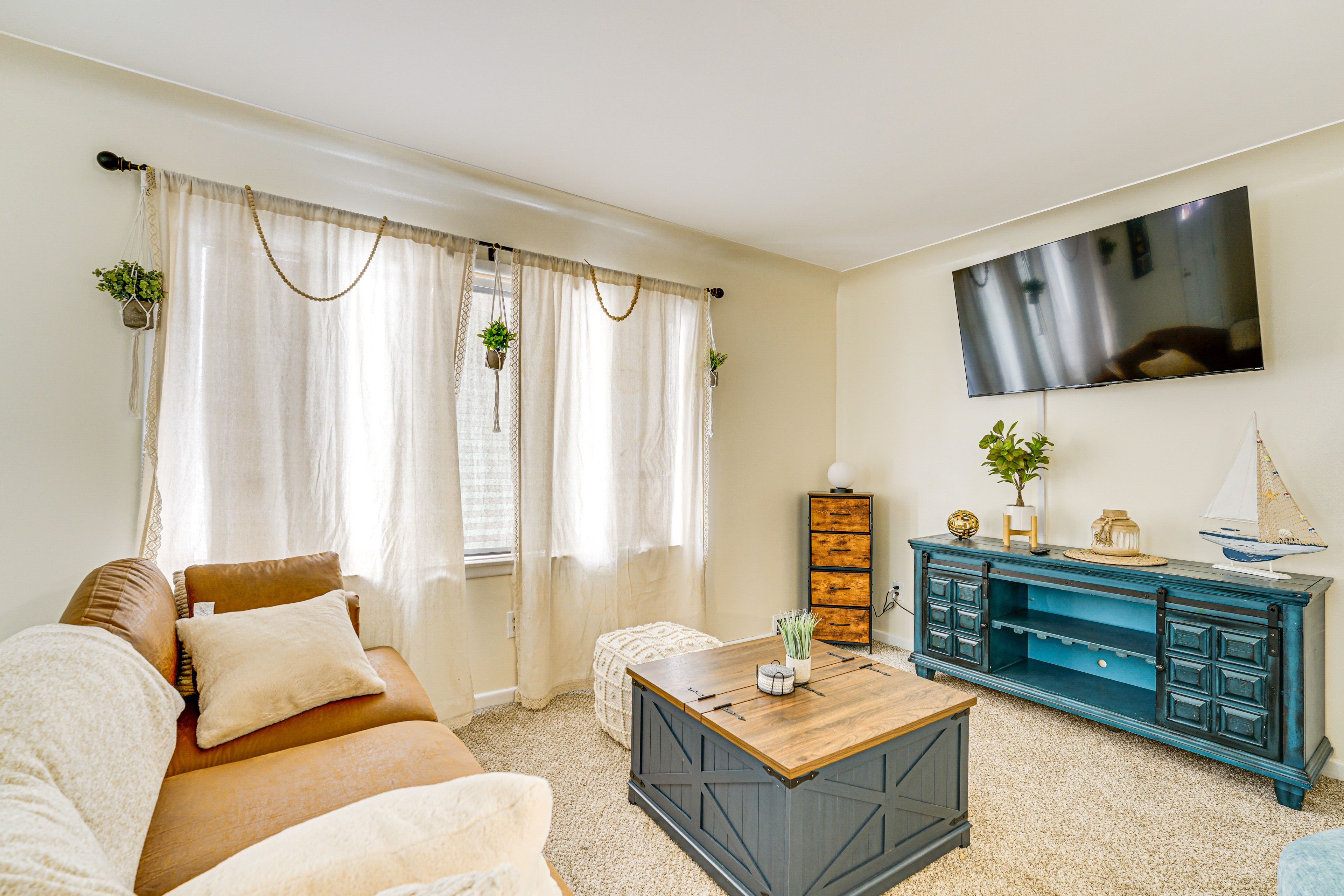 New Baltimore Vacation Rental | 3BR | 1BA | 1,300 Sq Ft | 2 Steps to Enter