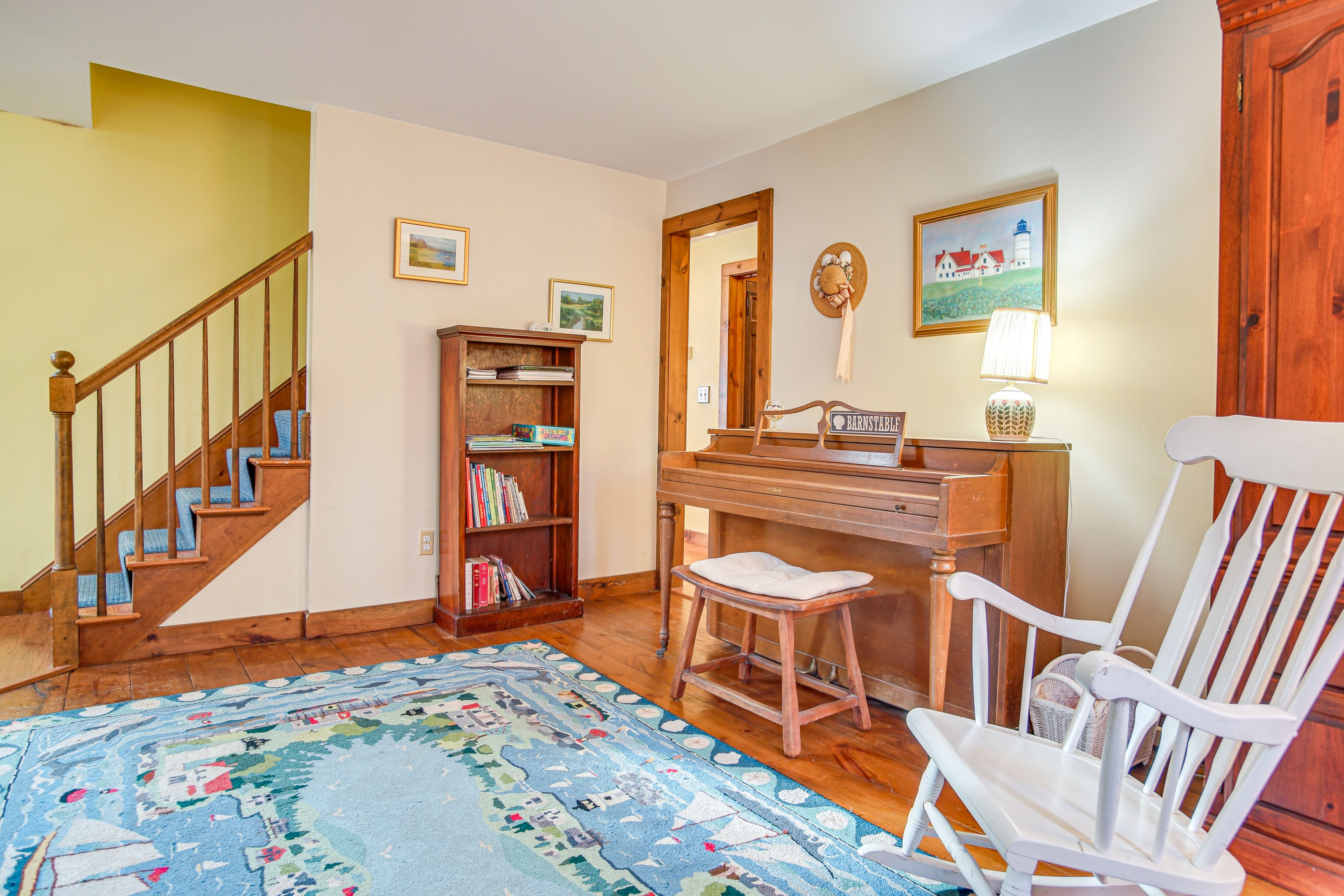 Sitting Room | 1st Floor | Free WiFi | Window A/C Units | Baseboard Heating