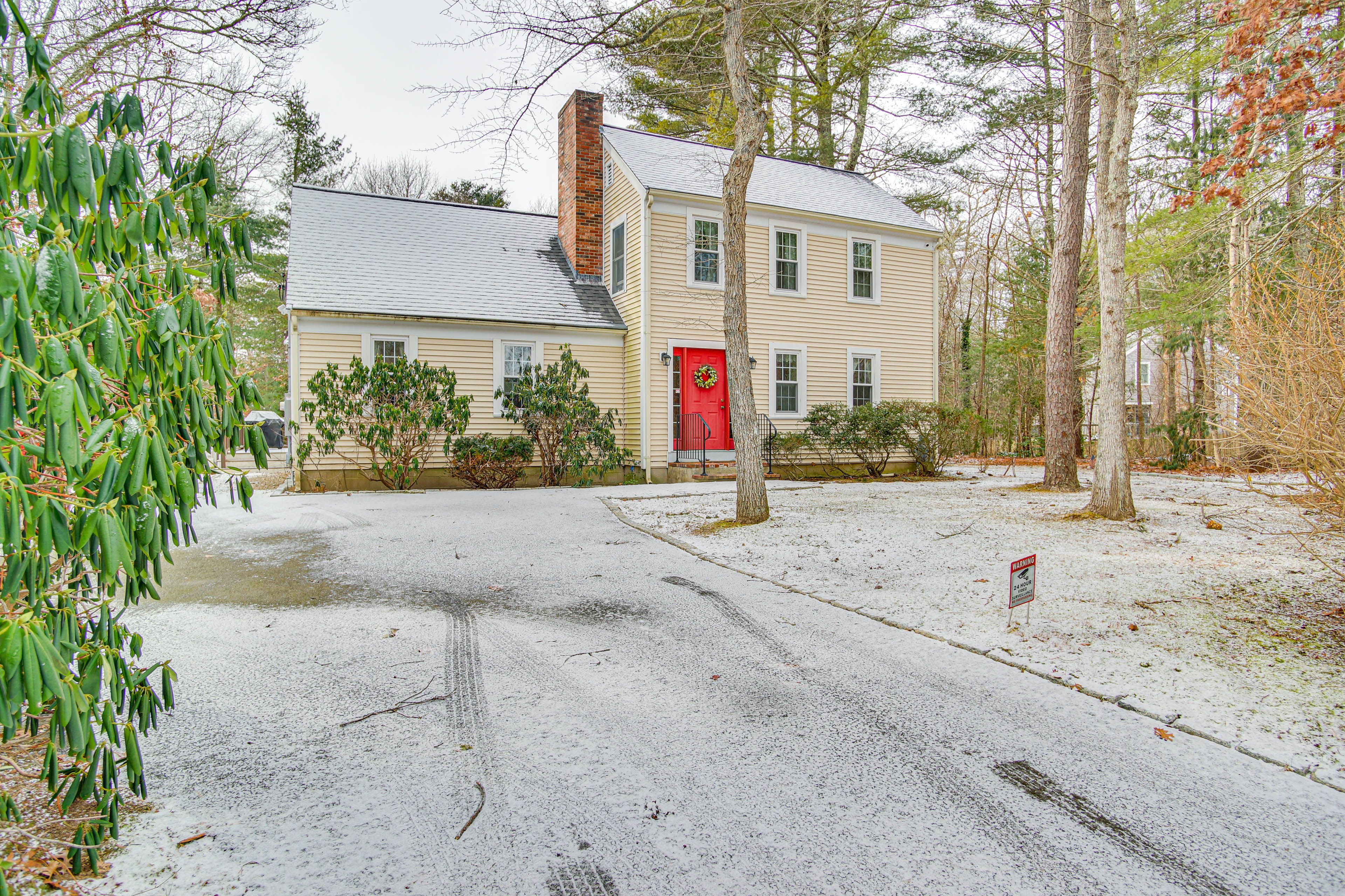 Parking | Driveway (3 Vehicles) | Free Street Parking (First-Come, First-Served)