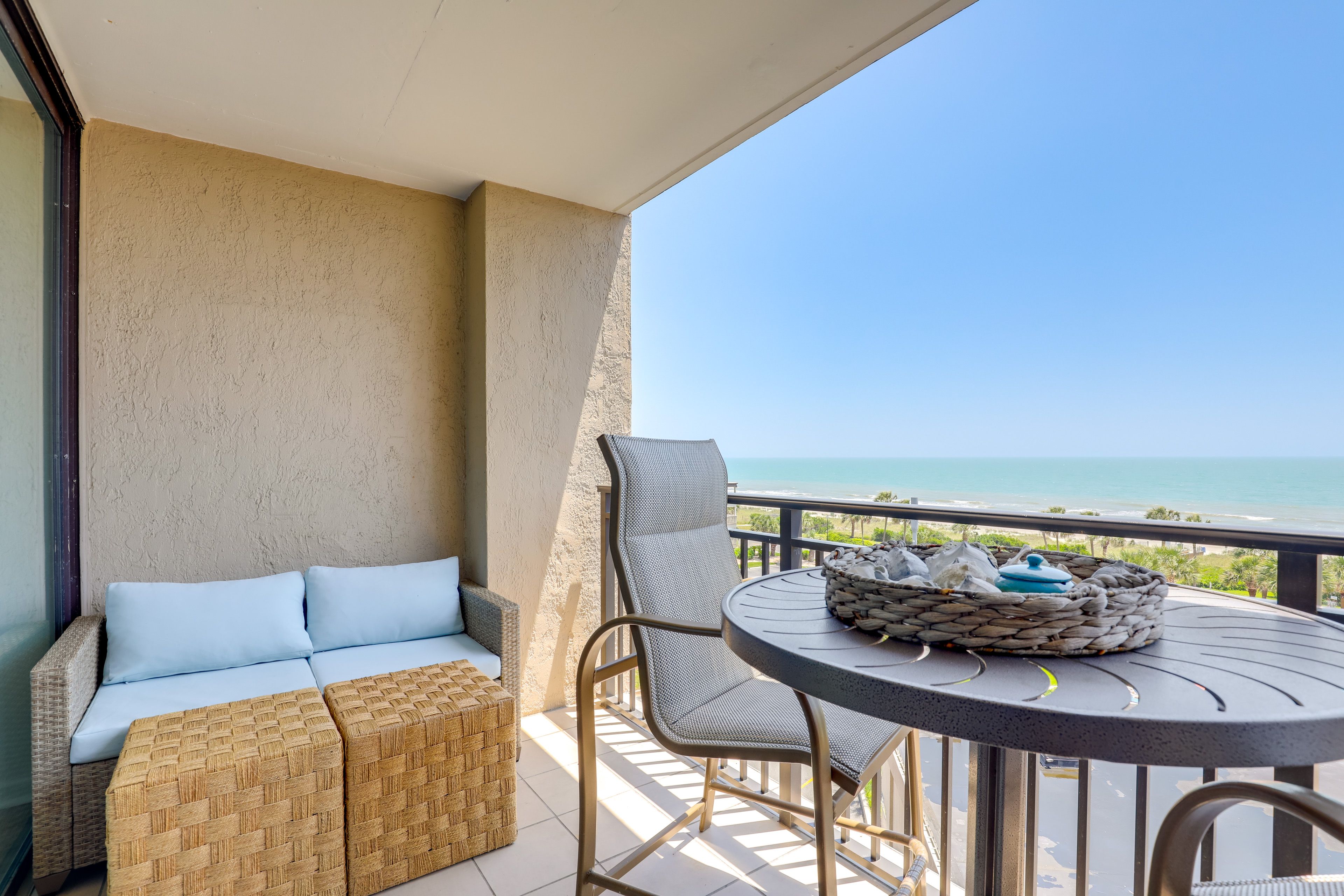 Balcony | Outdoor Dining Area | Ocean Views