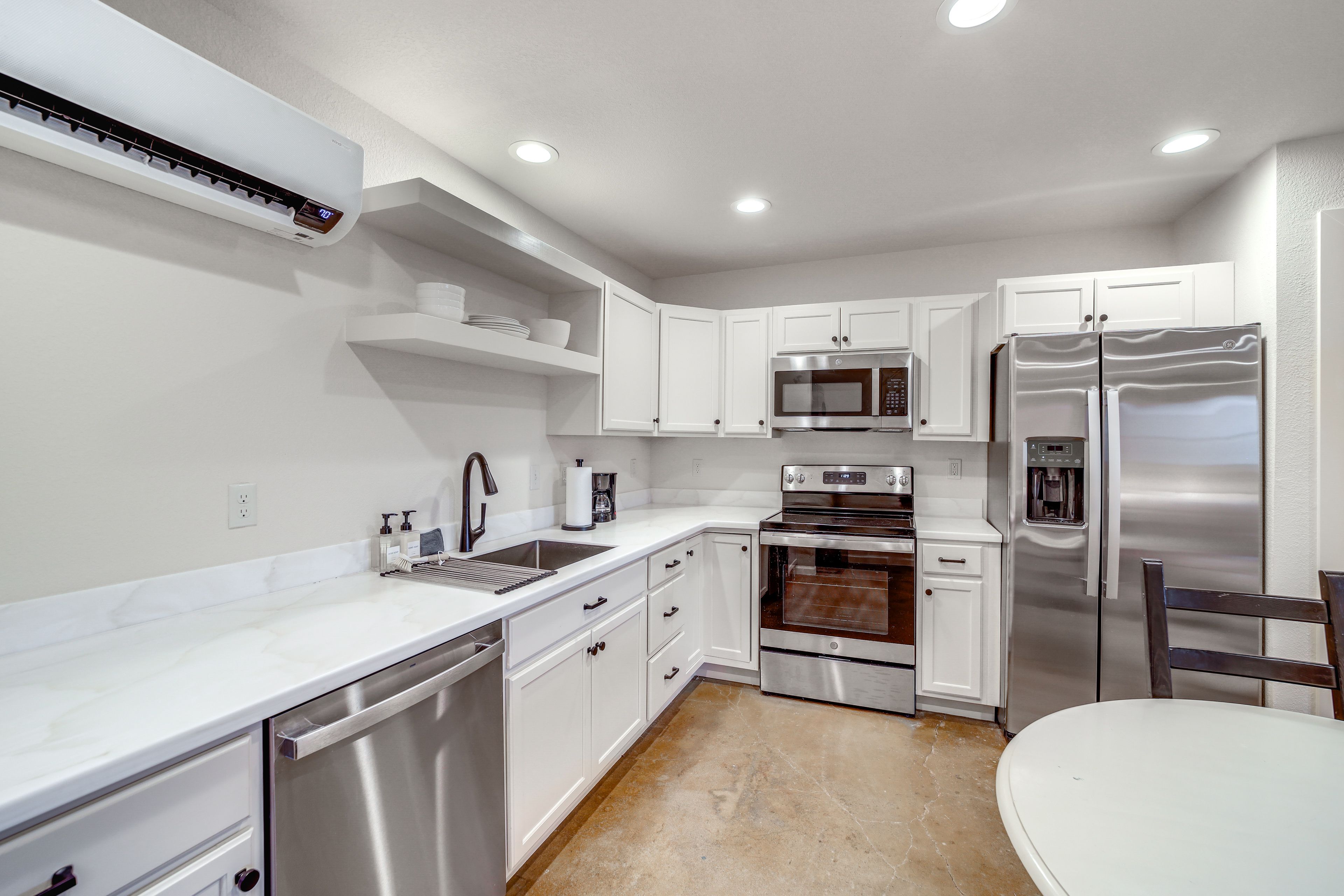 Kitchen | Drip Coffee Maker