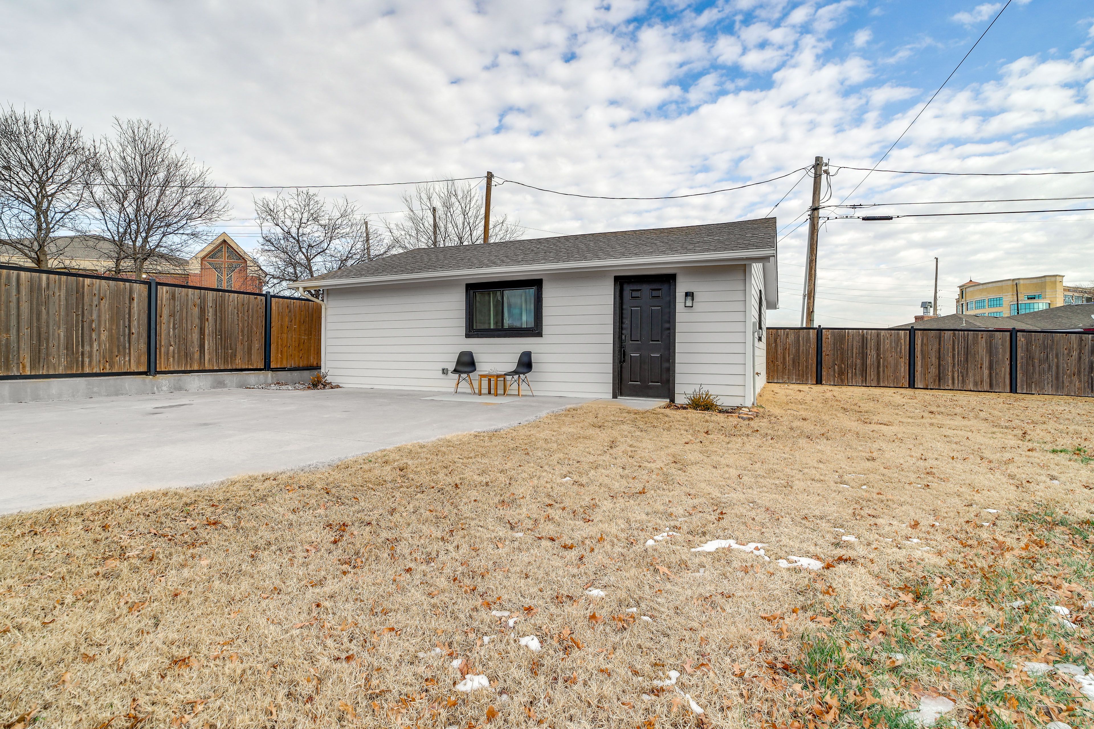 Studio Exterior | Shared Yard