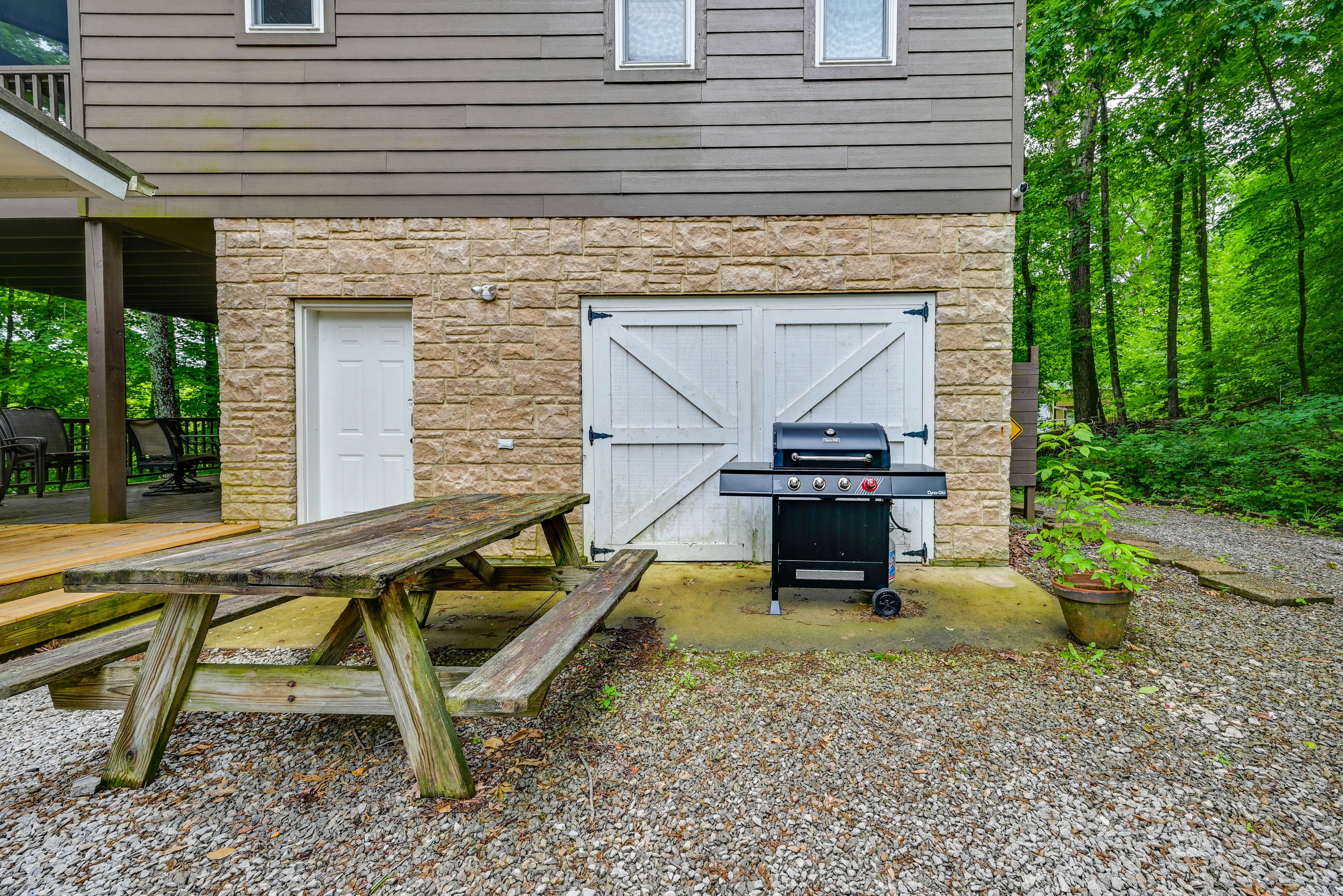 Picnic Area | Gas Grill