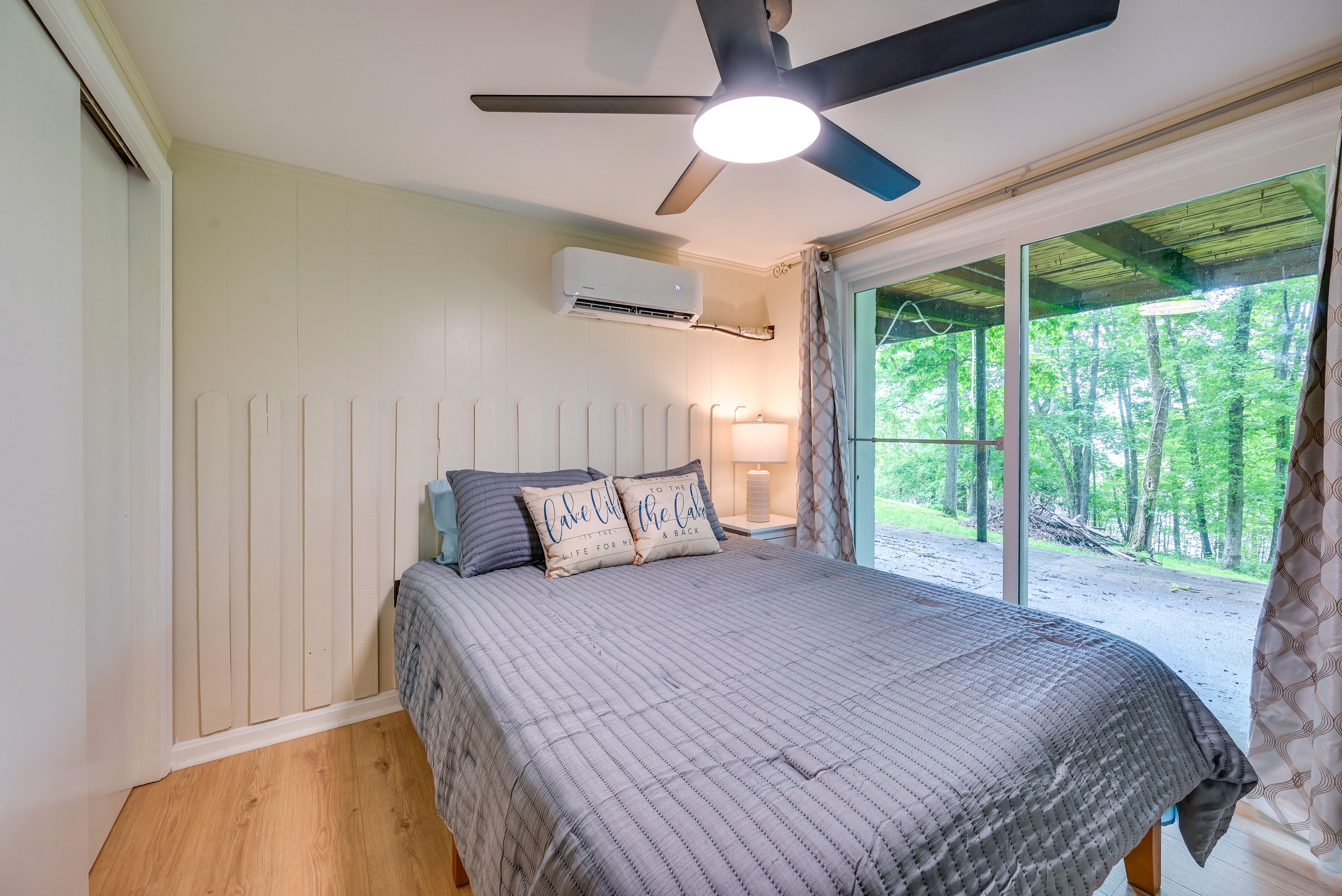 Bedroom 3 | Main House | Queen Bed | Smart TV