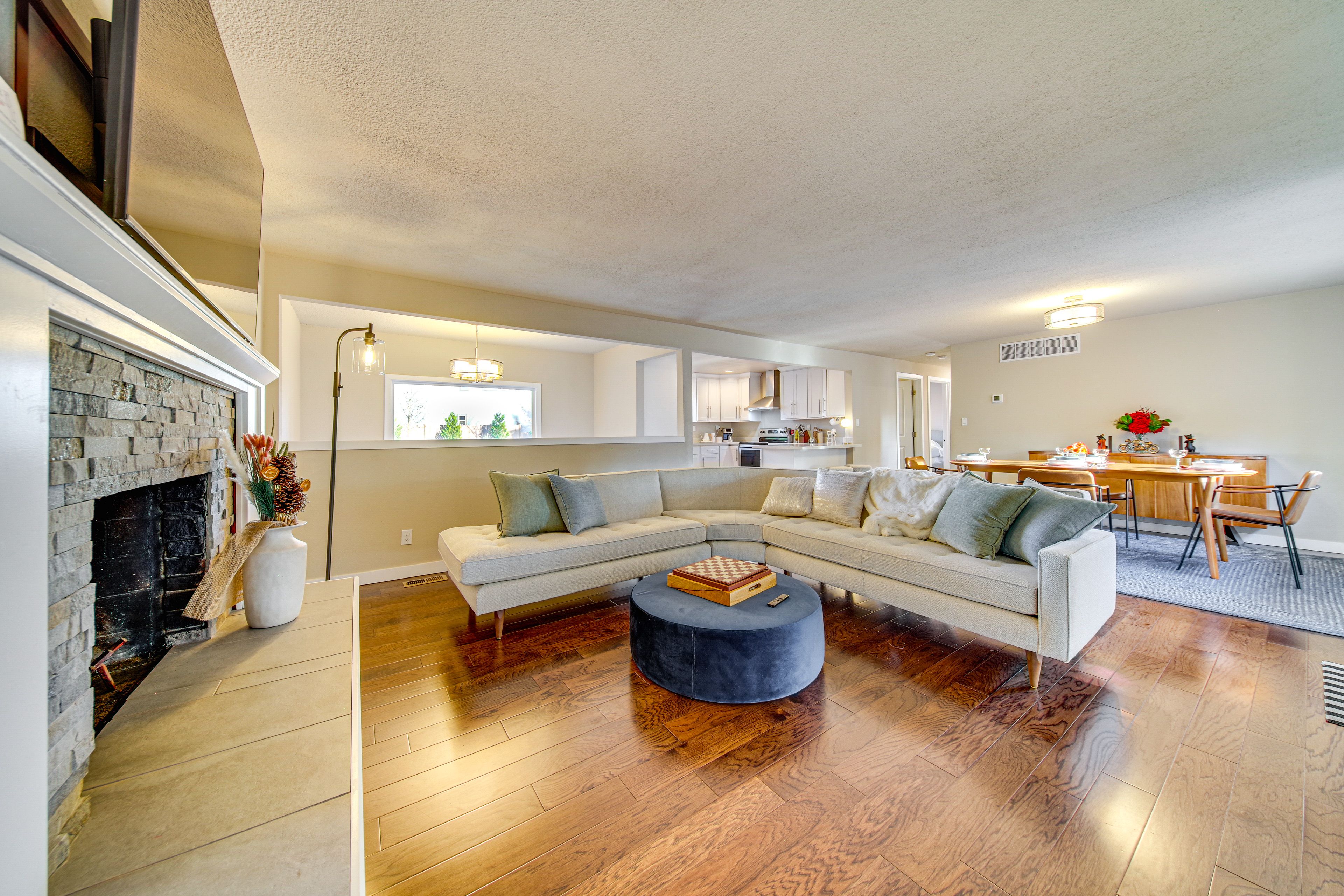 Living Room | Main Level