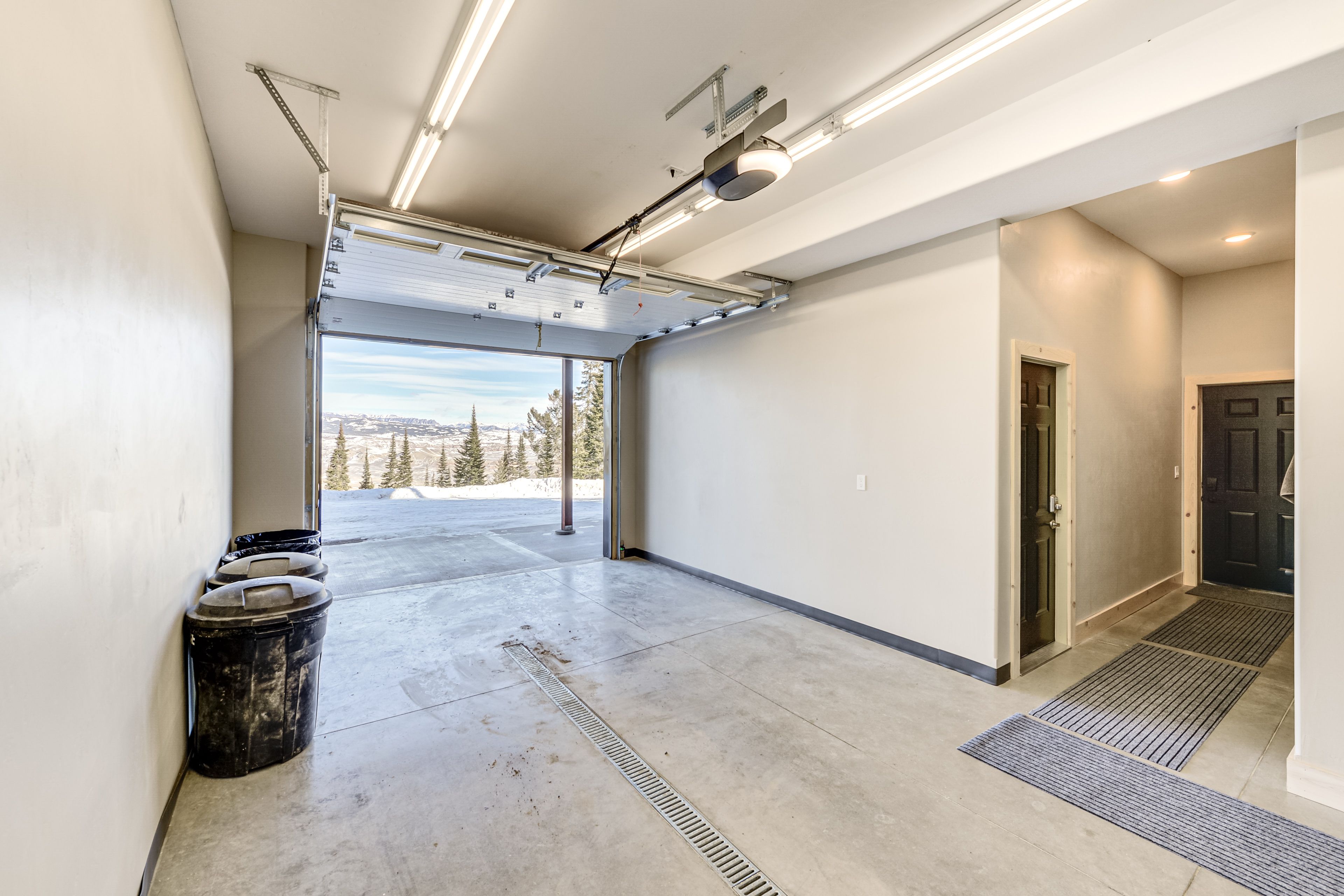 Parking | Garage (1 Vehicle)