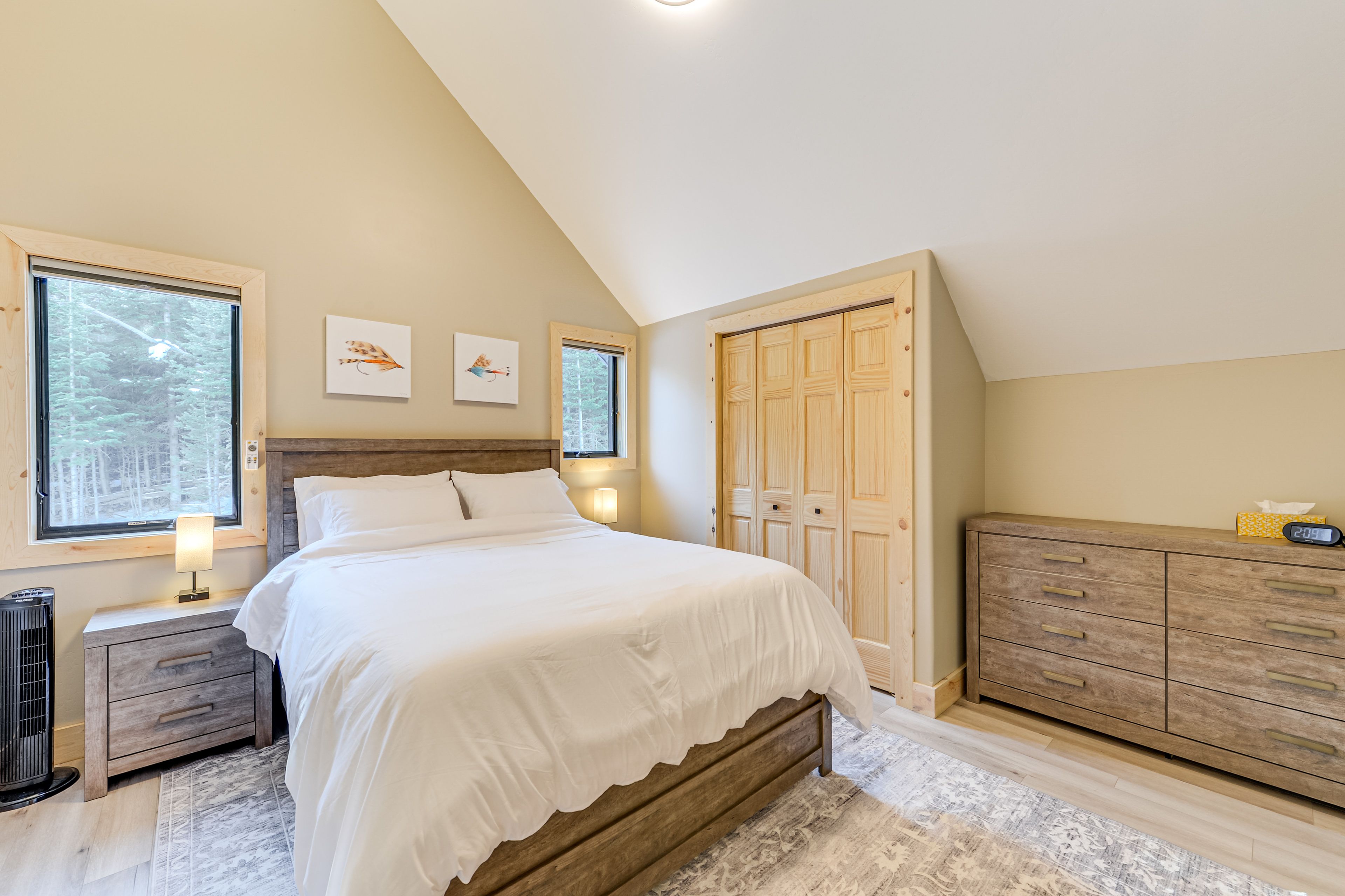 Bedroom 4 | Queen Bed | Top Floor