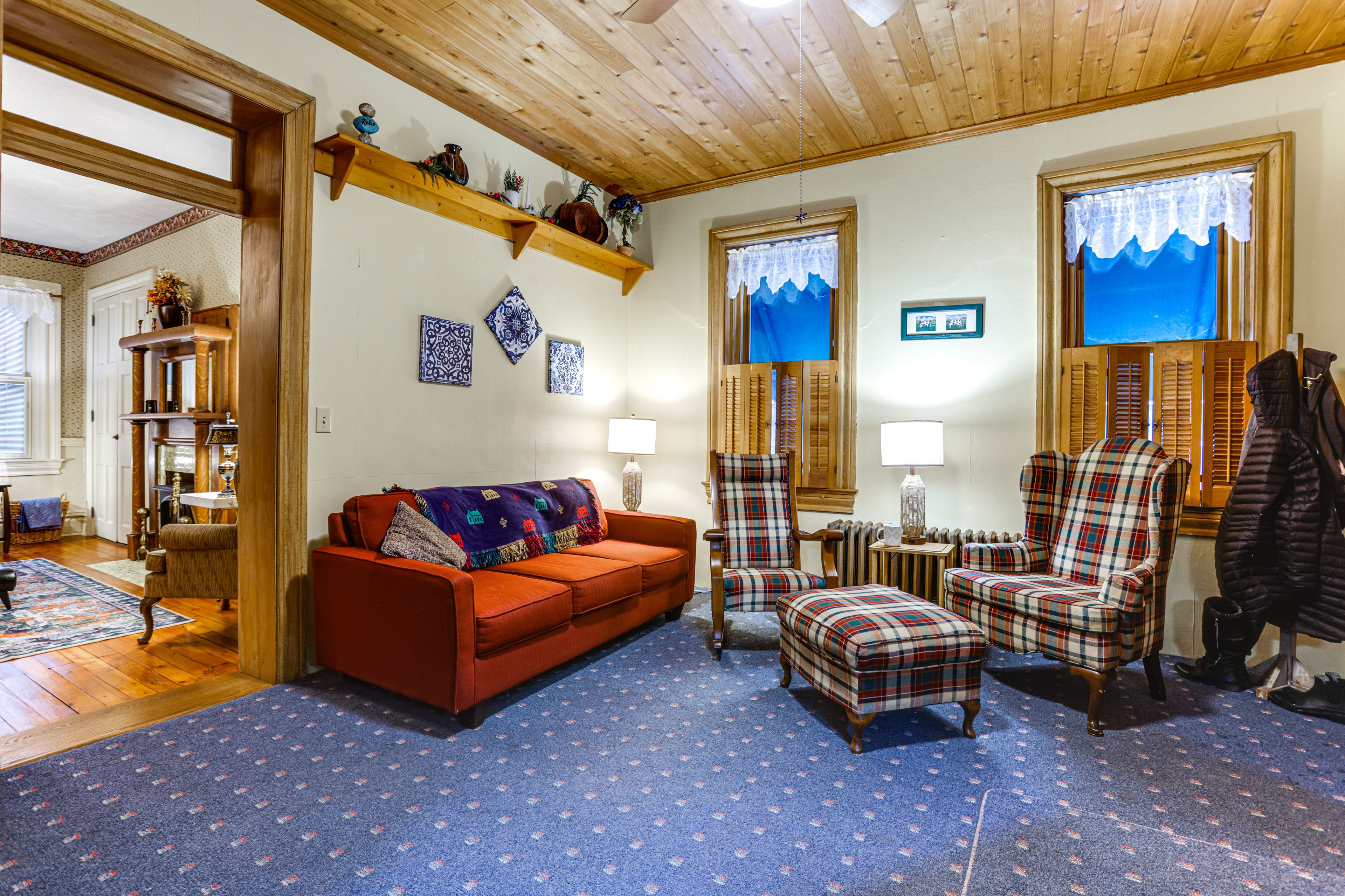 Sitting Room | Electric Fireplace | 1st Floor