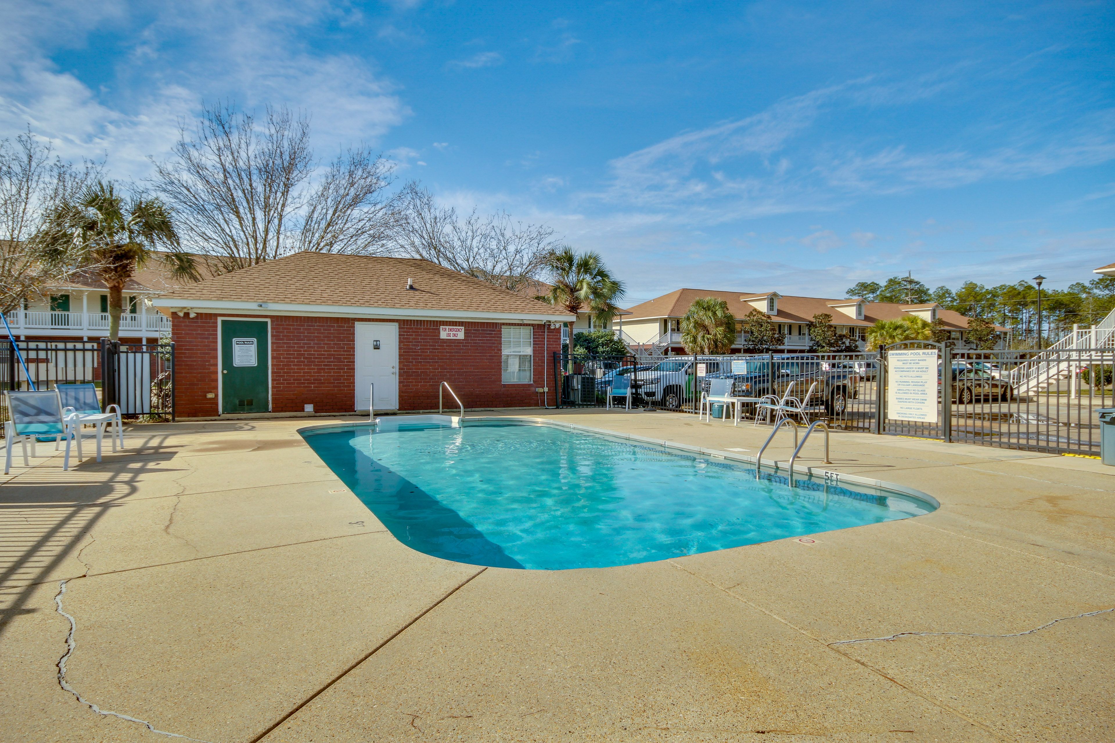 Ante Bellum Condominiums Community Amenities | Outdoor Pool