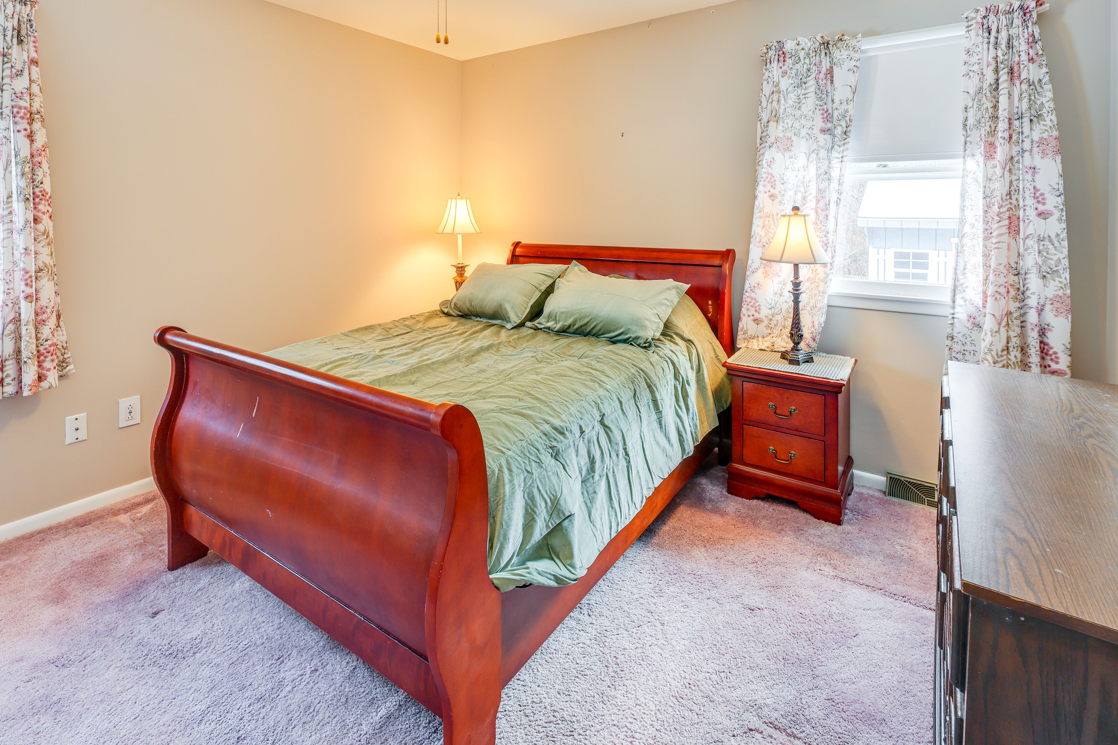 Bedroom 2 | Full Bed