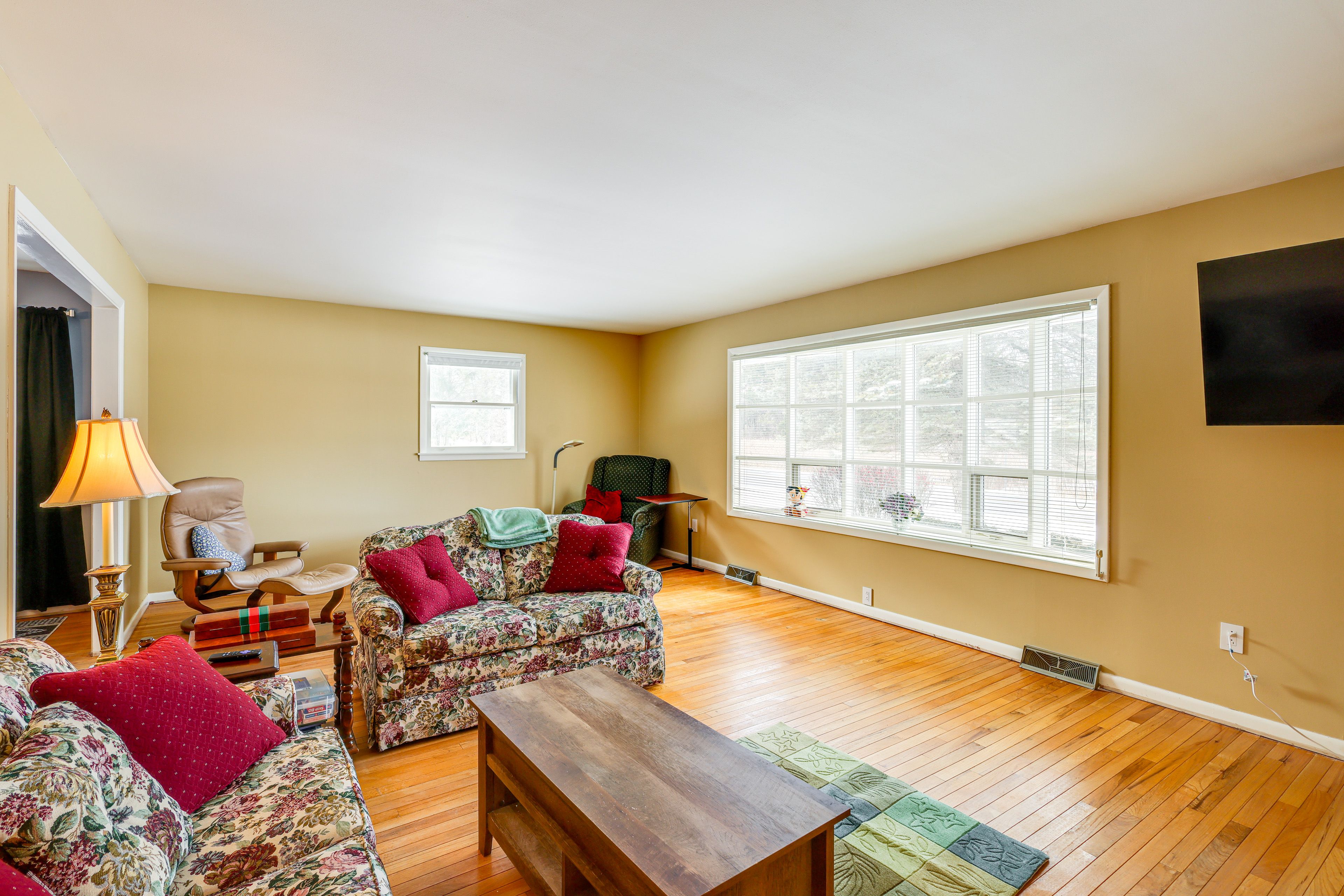 Living Room | Roku TV | Board Games | Toys | Full Sleeper Sofa